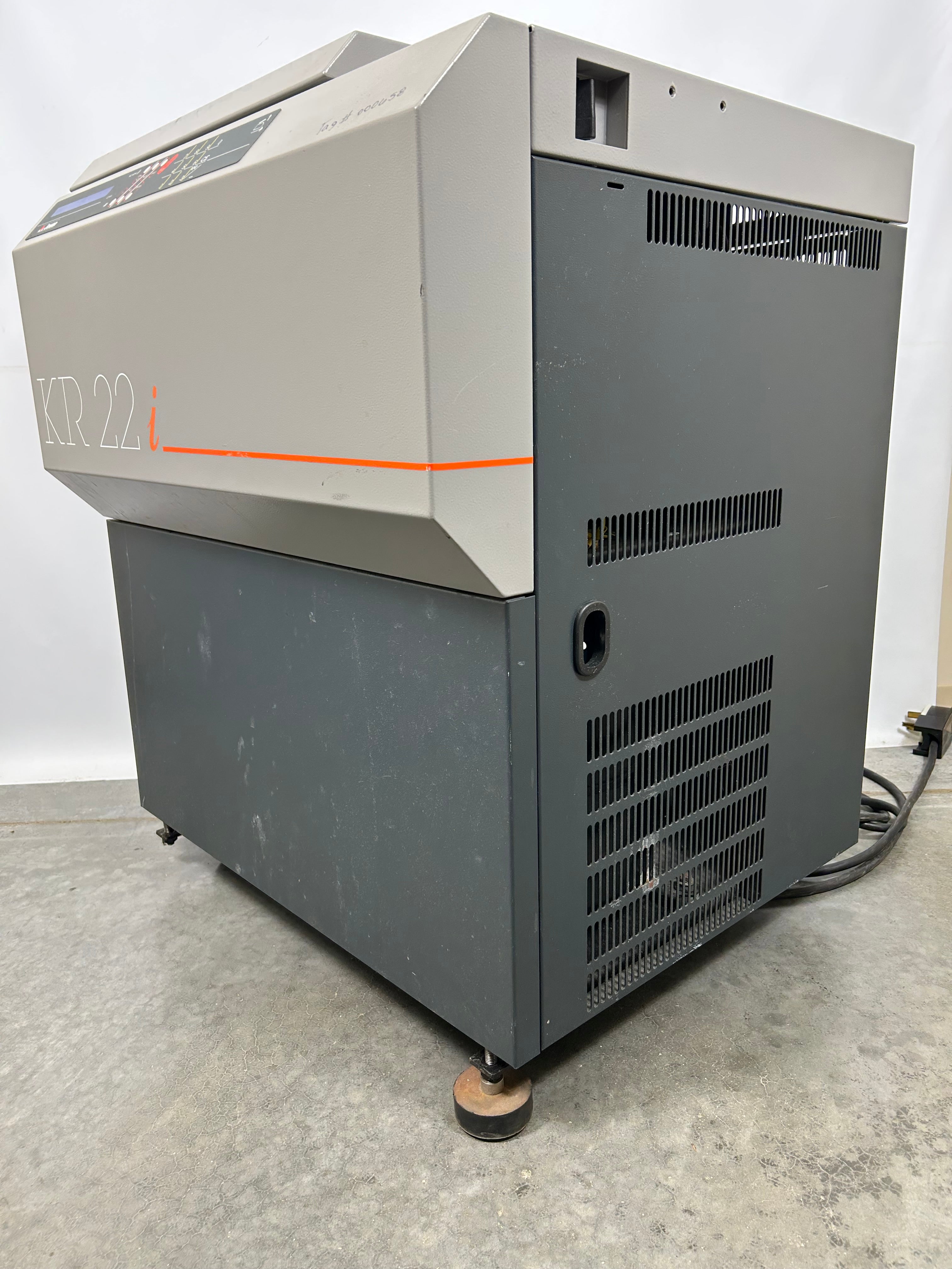 Jouan KR22i Refrigerated Centrifuge