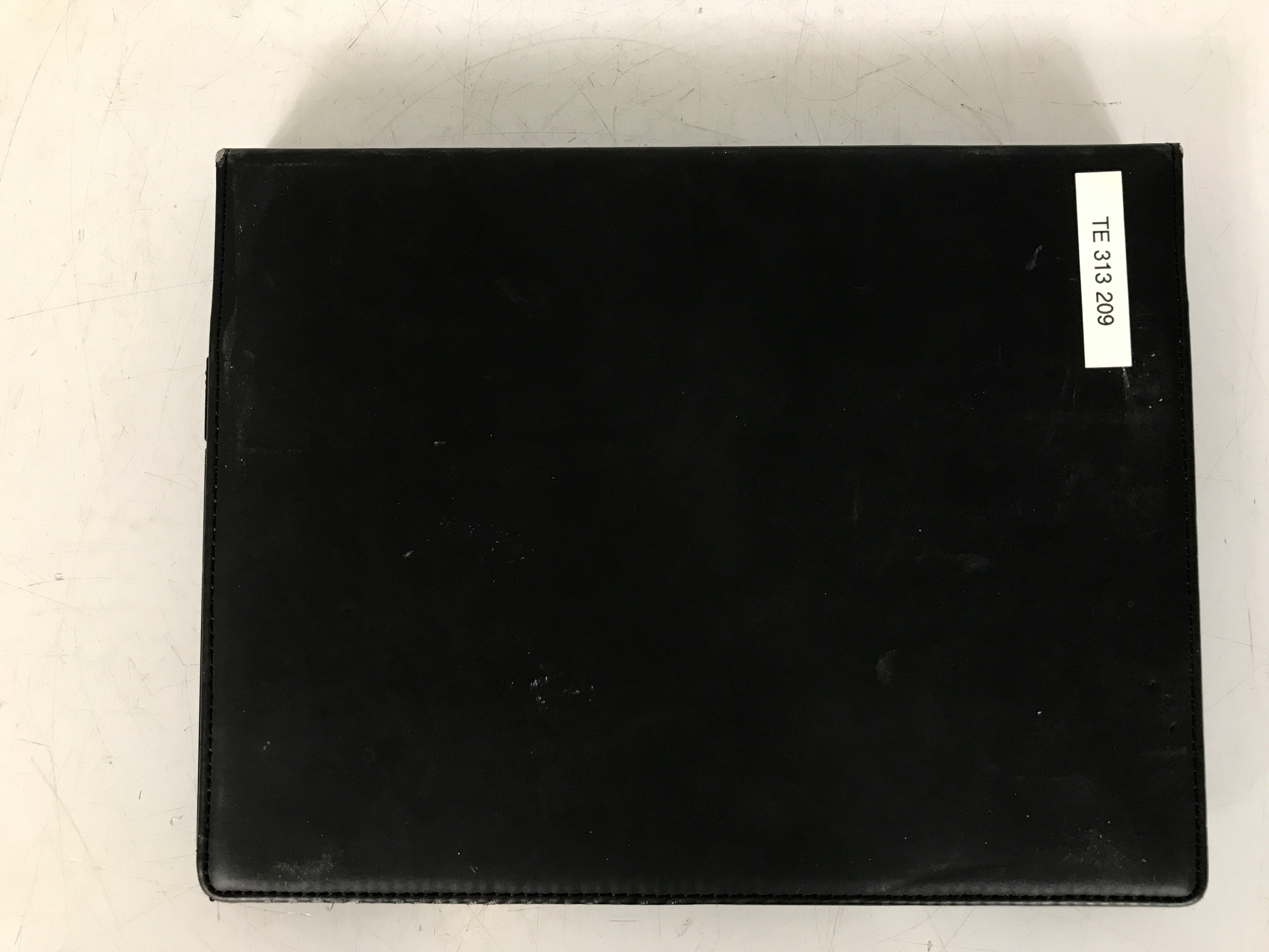 Kensington K39357US KeyFolio Pro Performance Bluetooth Keyboard Case