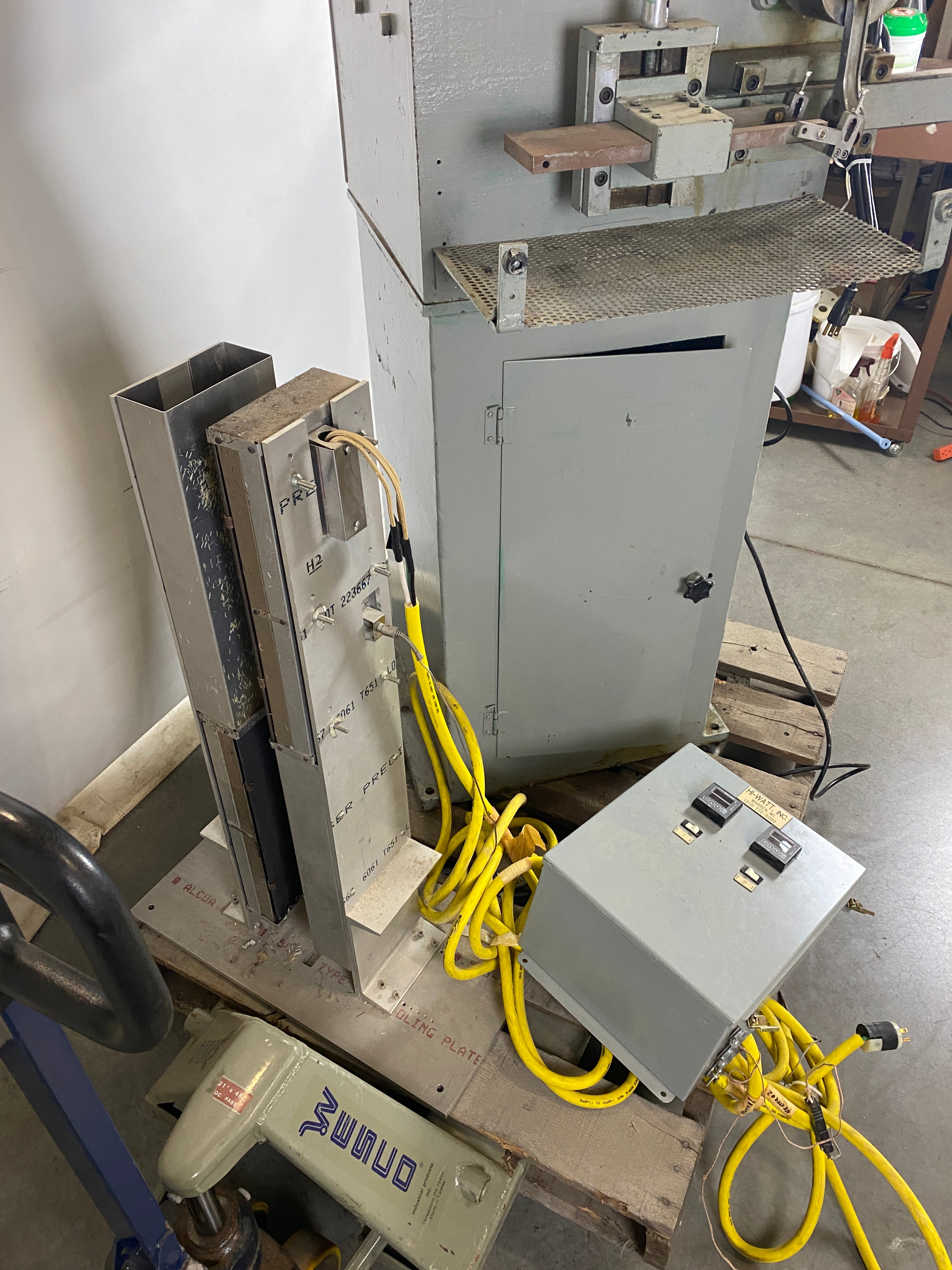 Krouse Testing Machine Company #54800 *For Parts or Repair* - 840lbs