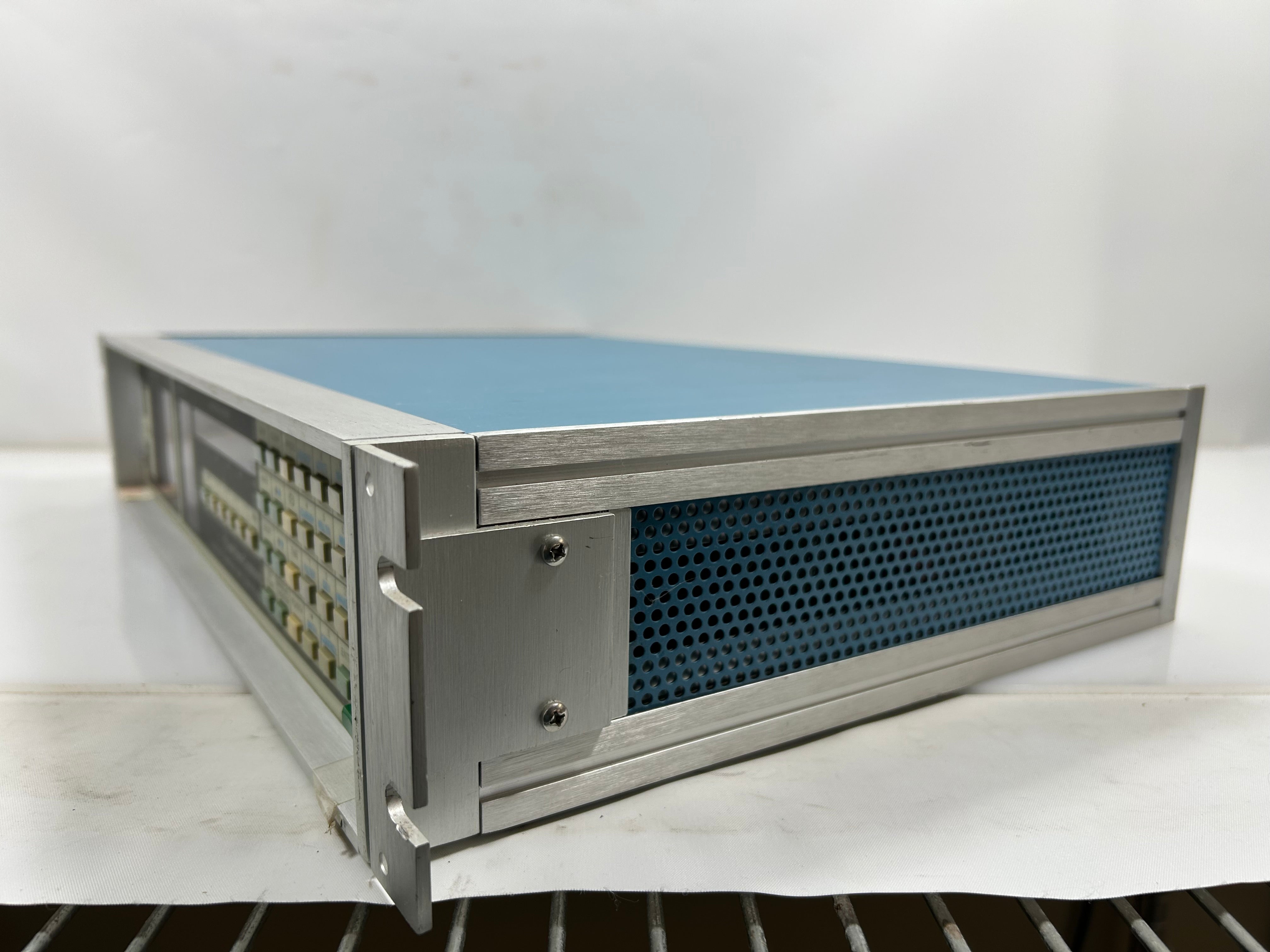 Lake Shore Cryotronics DRC-93C/DRC-93CA Temperature Controller