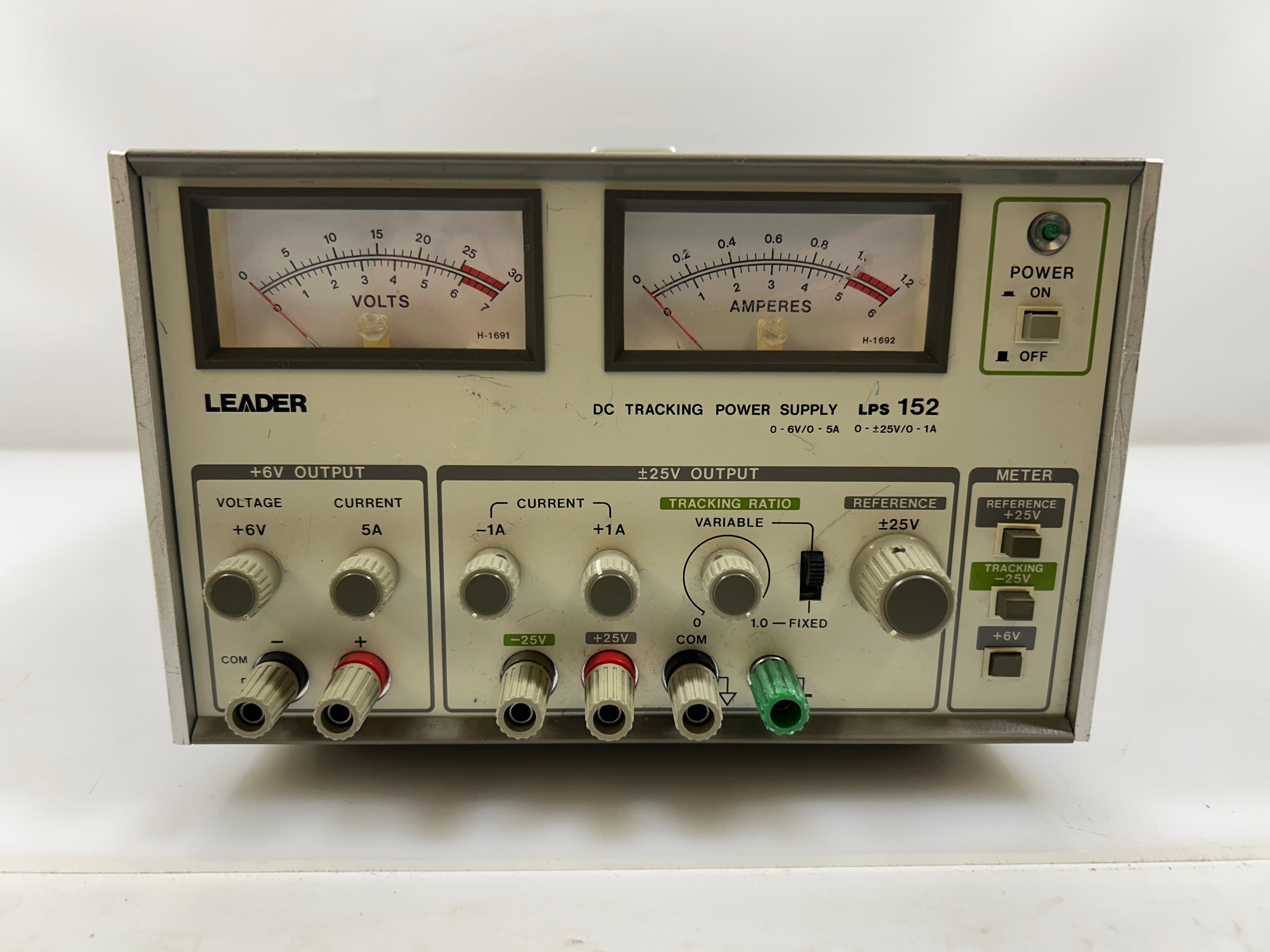 Leader LPS-152 DC Tracking Power Supply