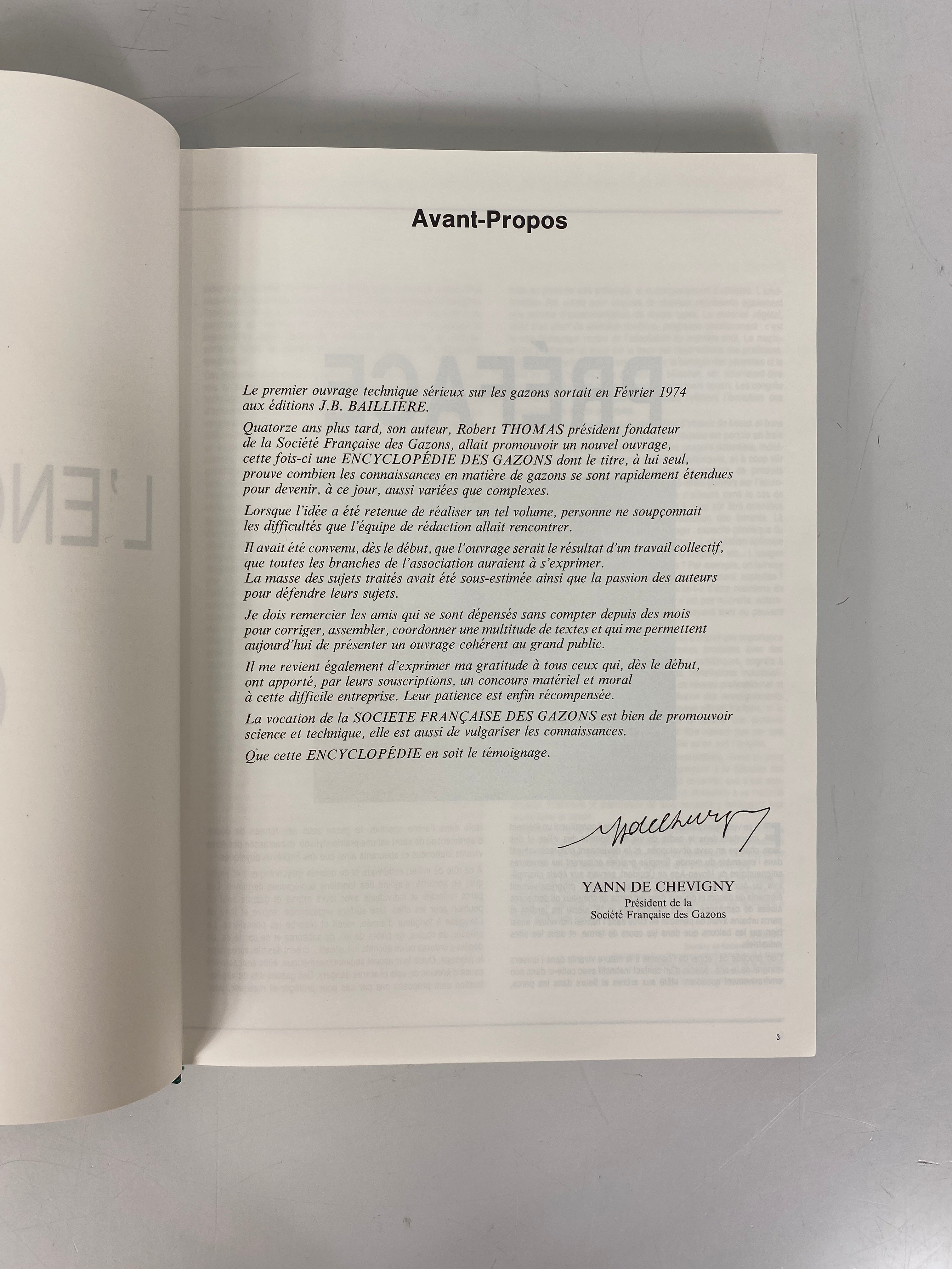 L'Encyclopedie des Gazons (All About Lawns) 1990 HC