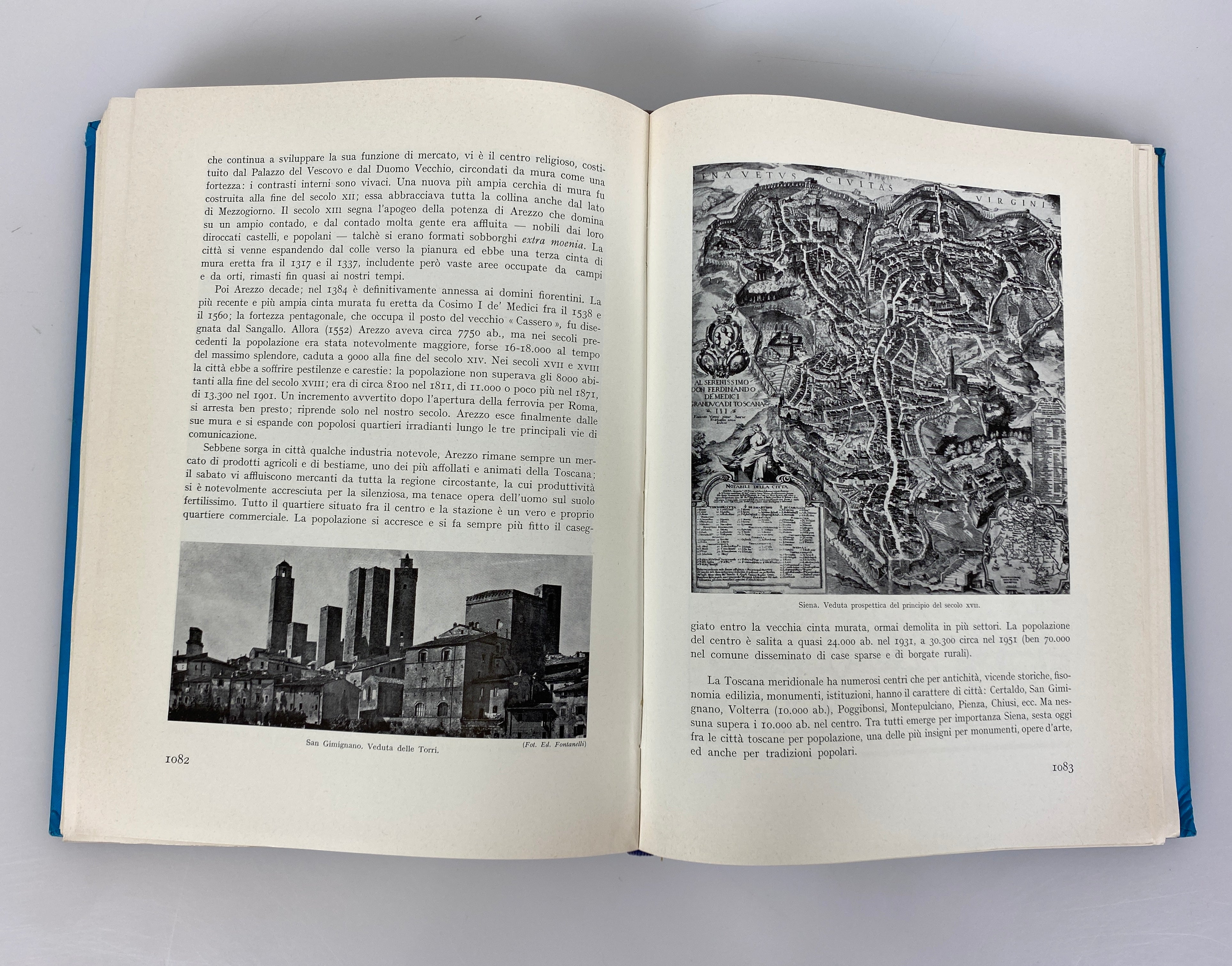 L'Italia by Roberto Almagia Vol 2 (in Italian) Illustrated 1959 Ex-Library HC