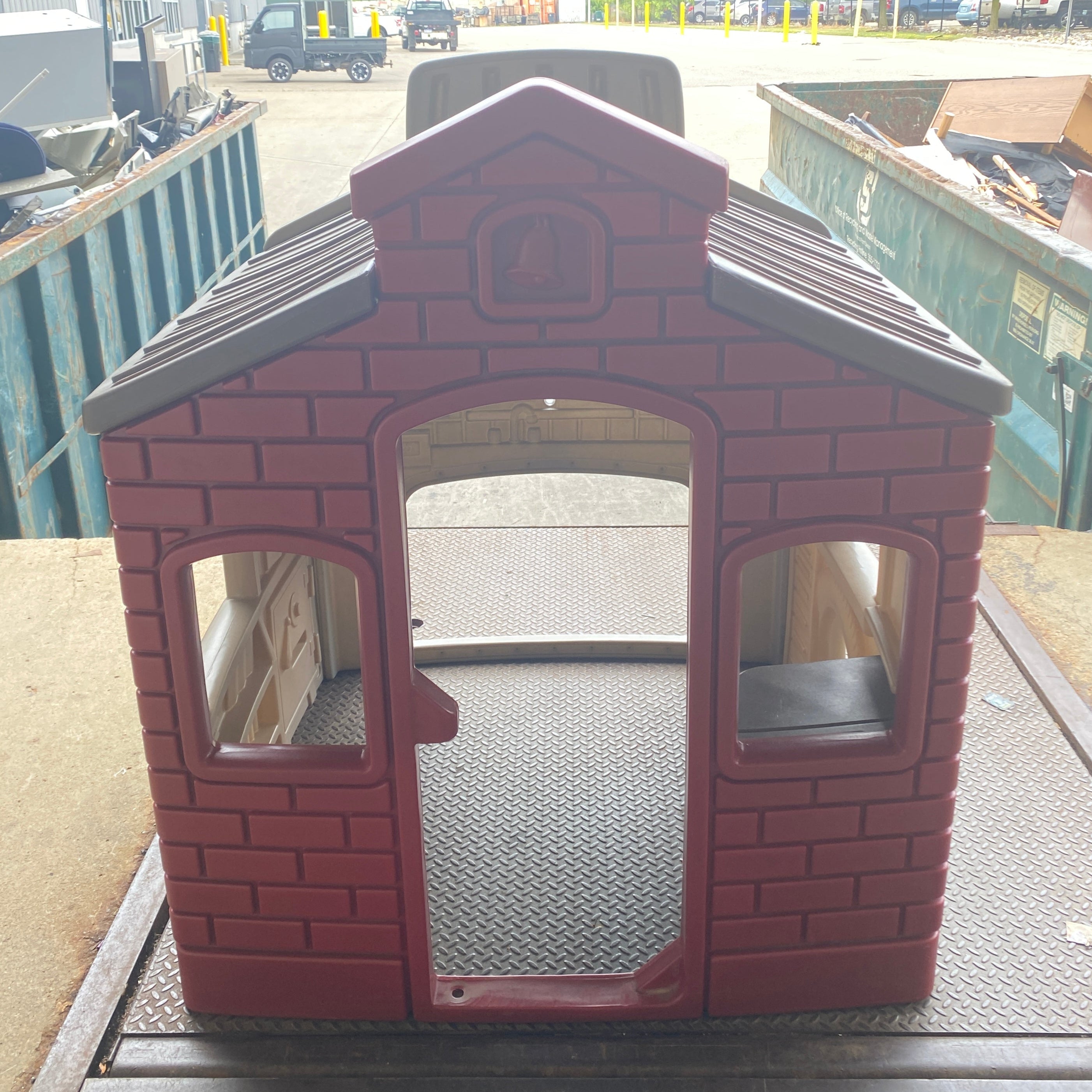 Little Tikes School House/Marketplace Kids Playset