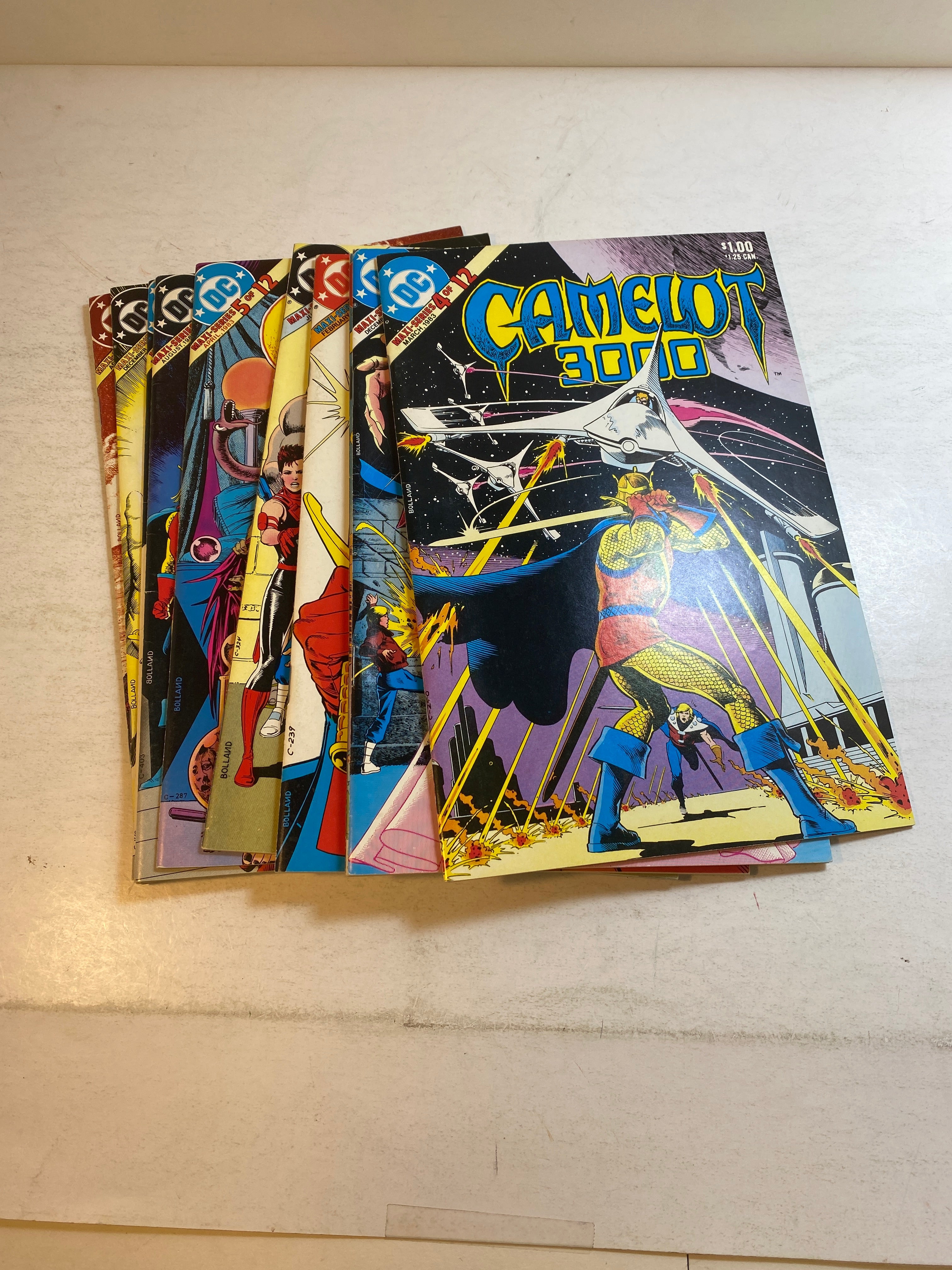 Lot of 10 Camelot 3000 Comics DC 1983-1985
