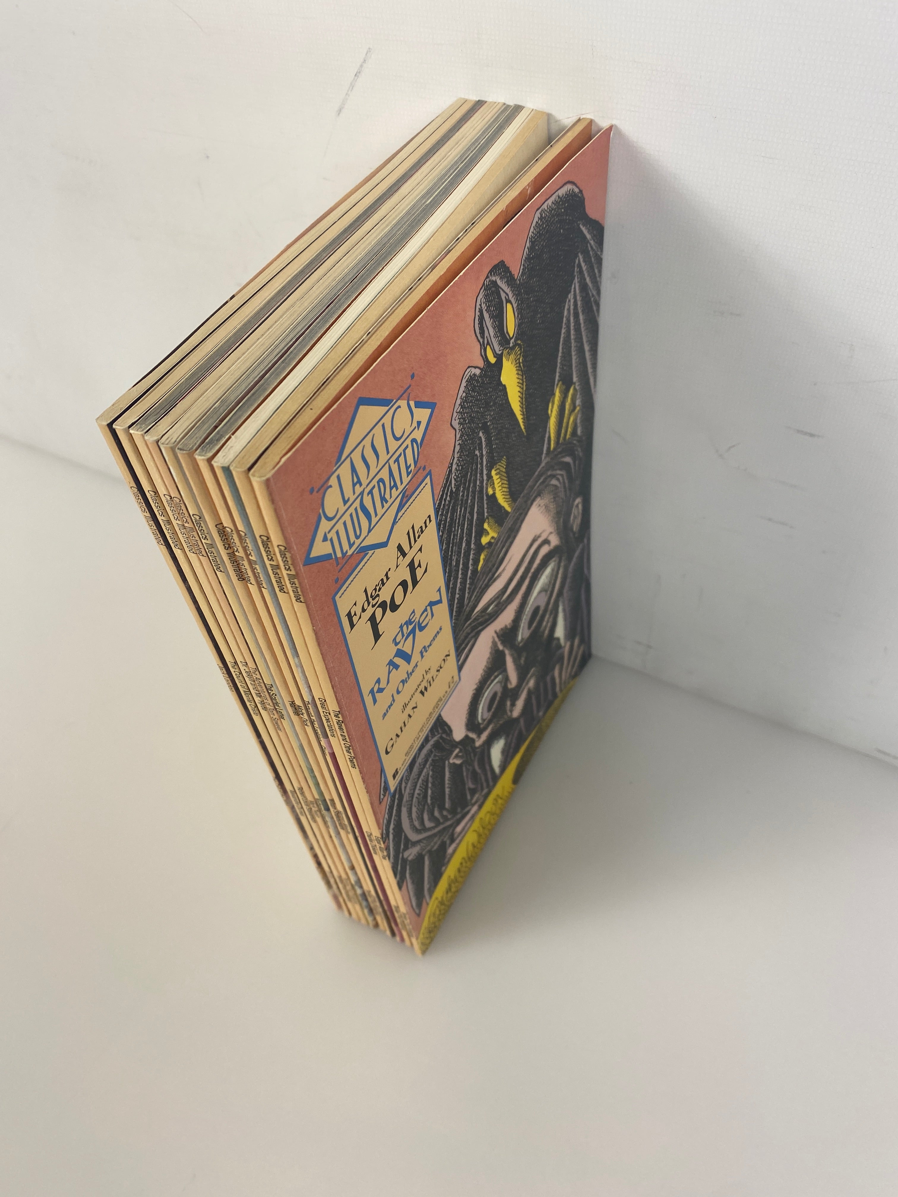 Lot of 10 Classics Illustrated Graphic Novels 1-10 1990