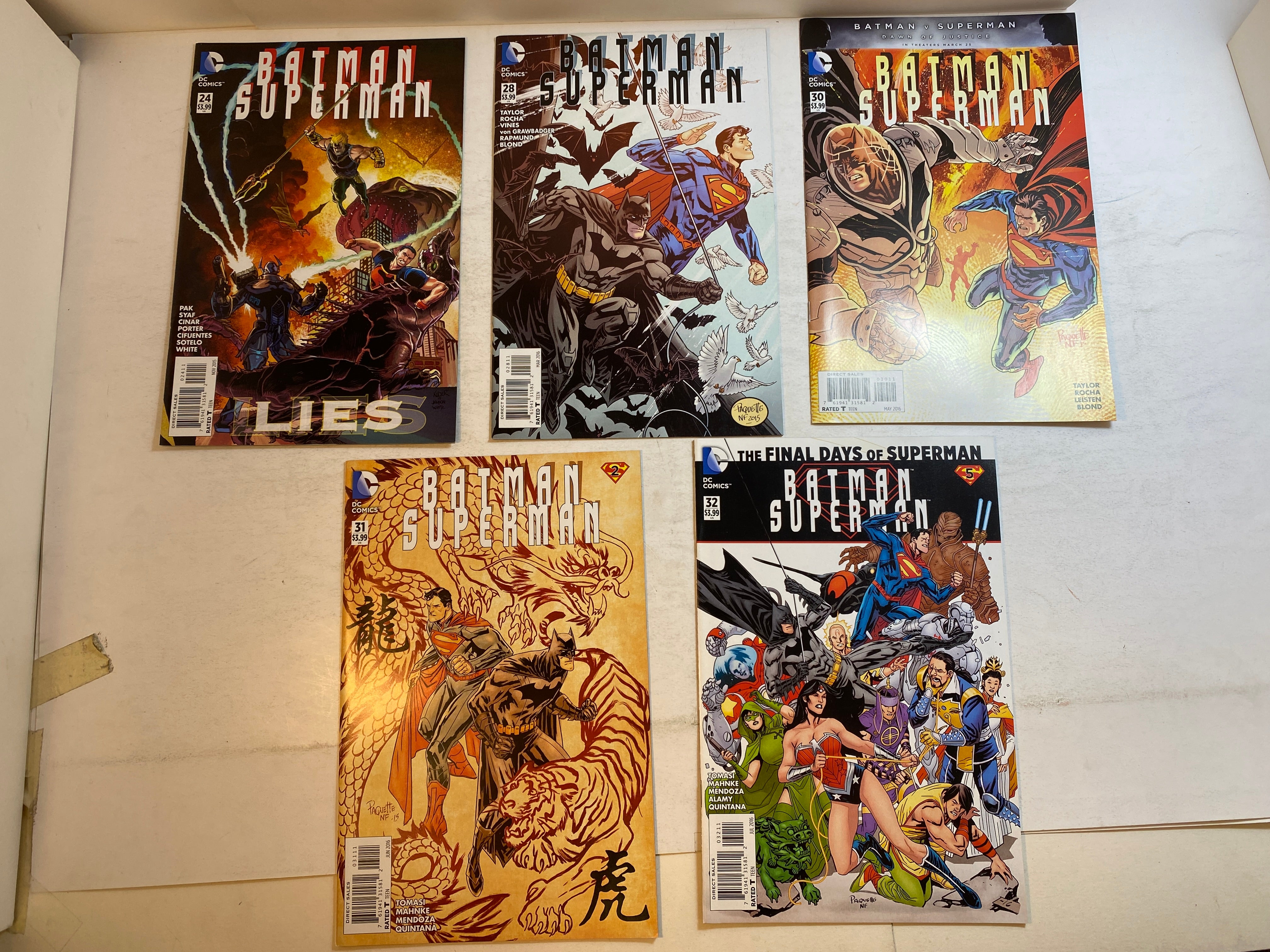 Lot of 11 Batman and Superman Comics DC 2015-2016
