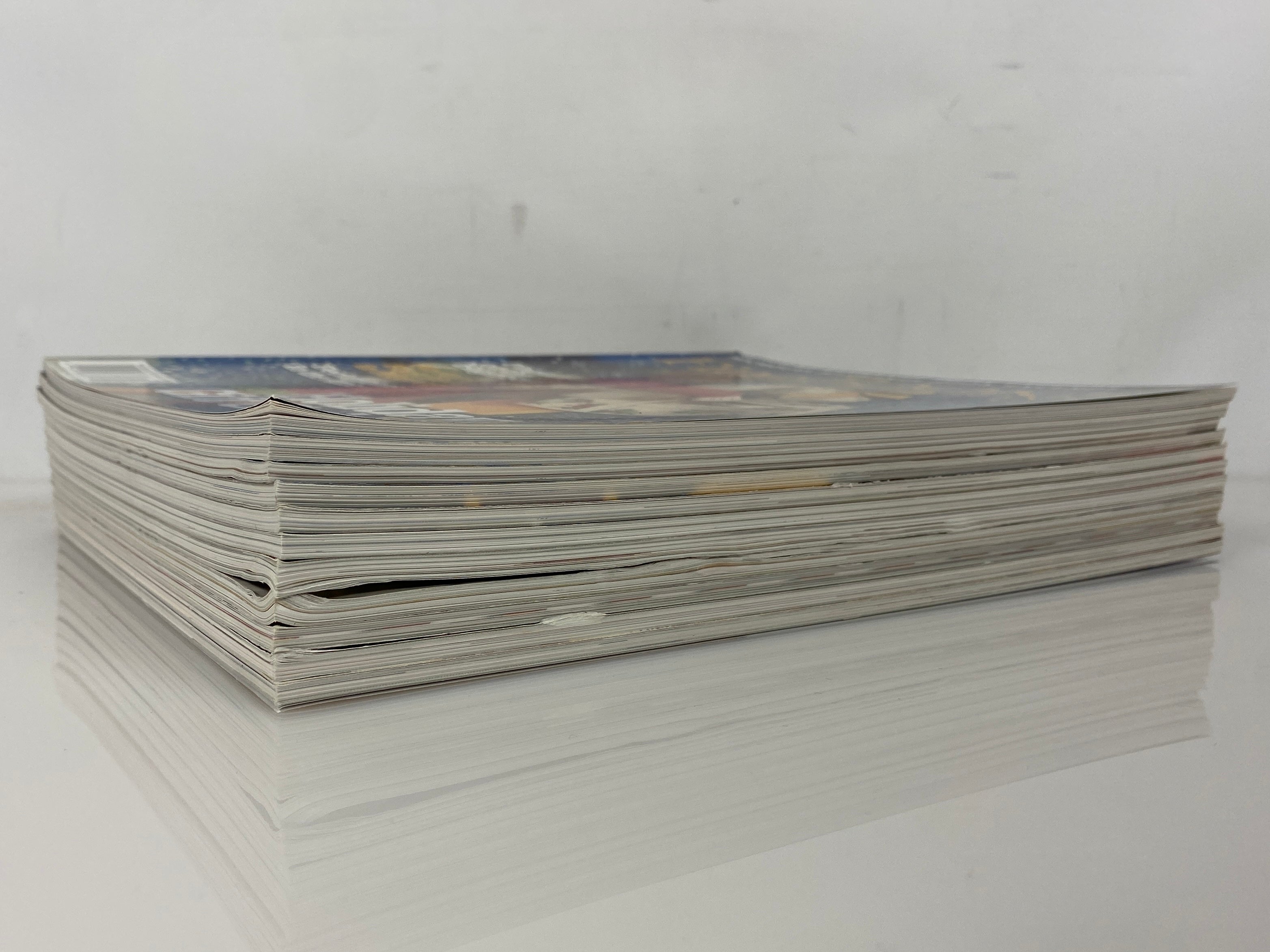 Lot of 11 Fine Books and Collections (2007-2008) Magazine