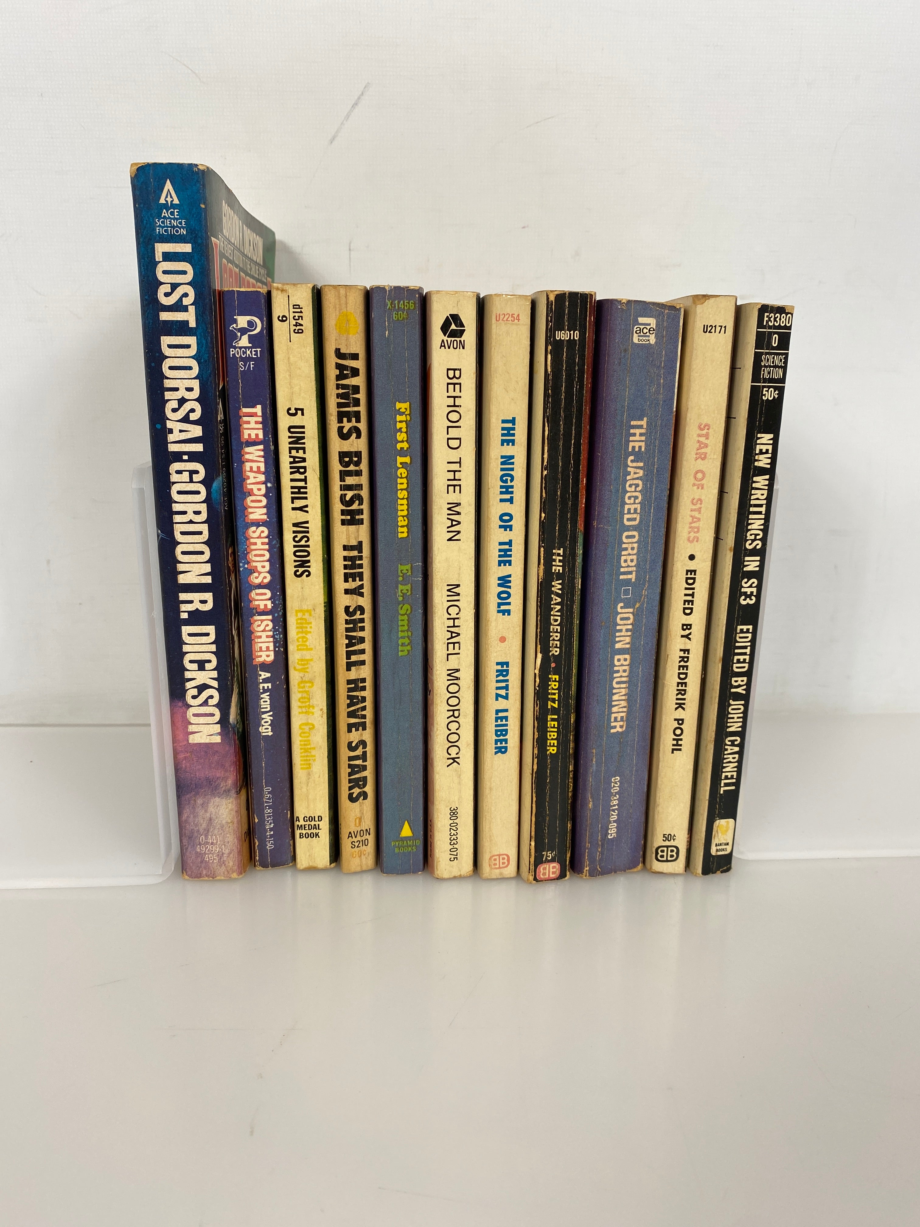 Lot of 11 Vintage Science Fiction PB incl Leiber/Moorcock/Brunner 1960-80