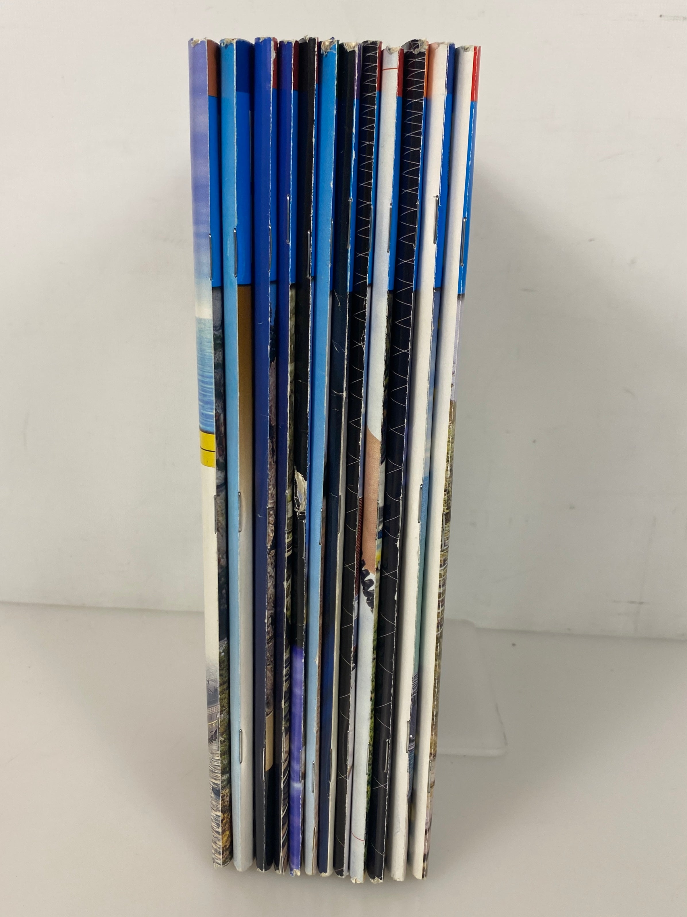 Lot of 12 Model Railroader Magazine (2001 Complete Year)