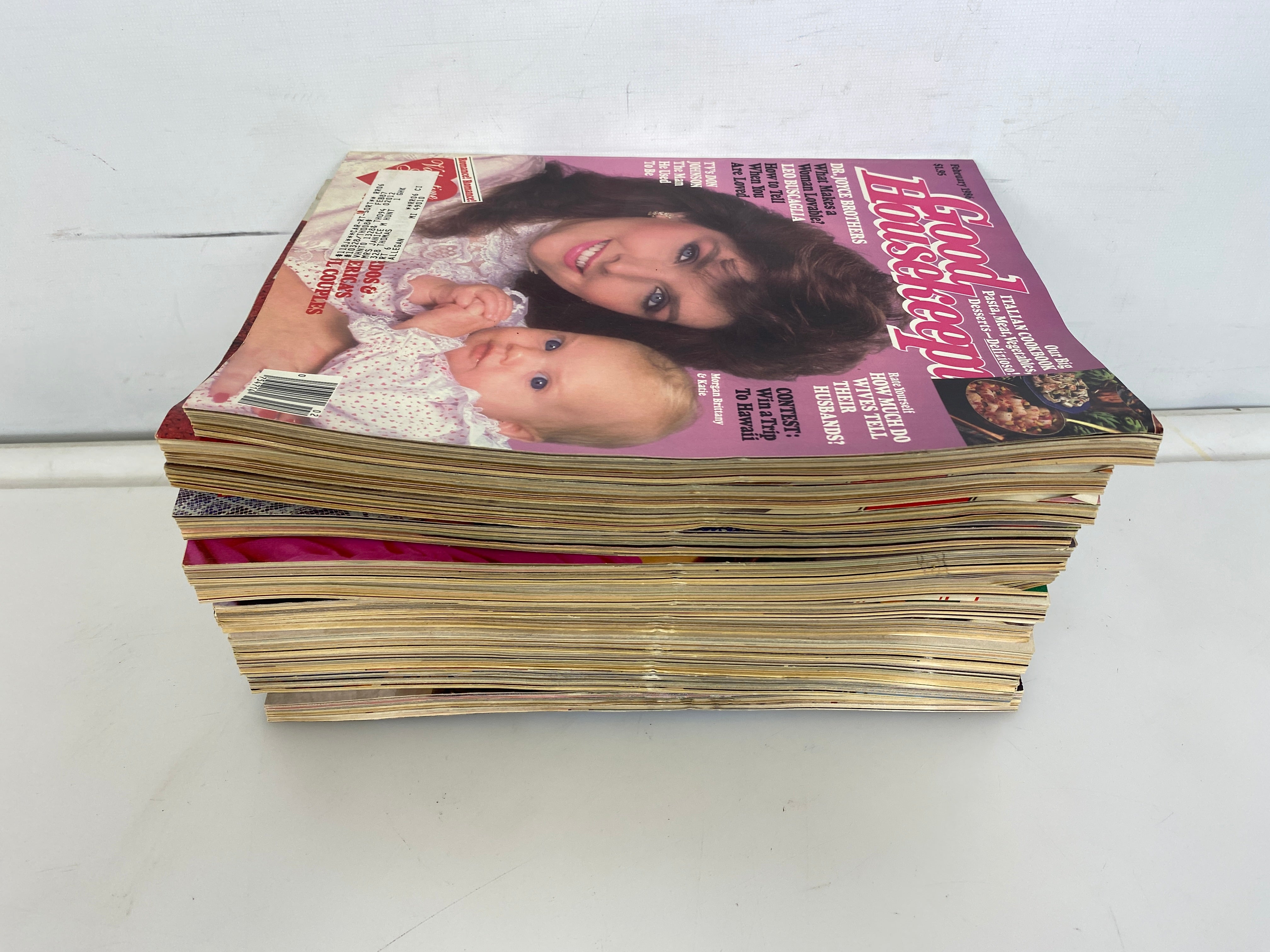 Lot of 12 Vintage Good Housekeeping Magazines 1986