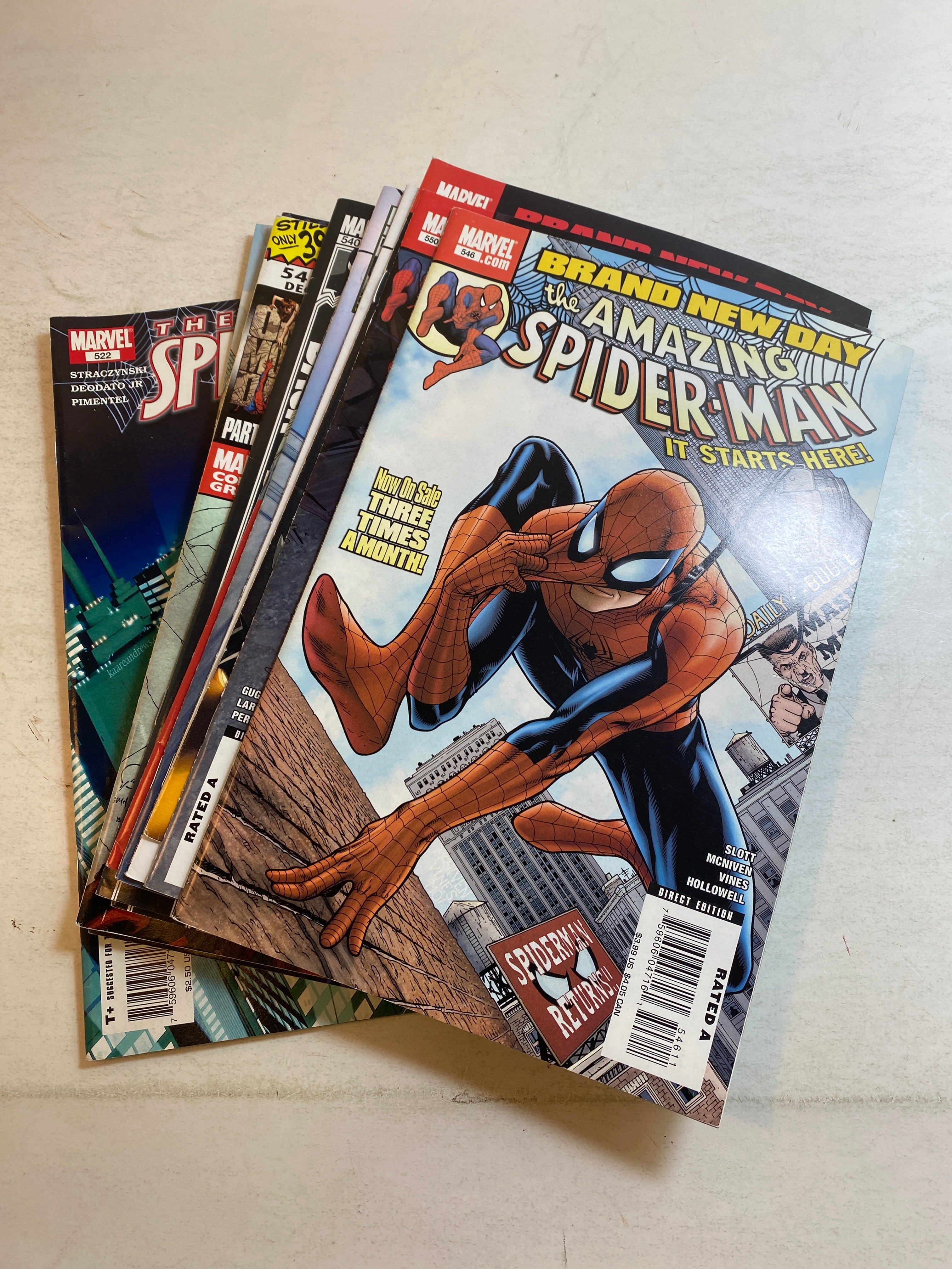 Lot of 13 Amazing Spider-Man Marvel Comics 2005-2008