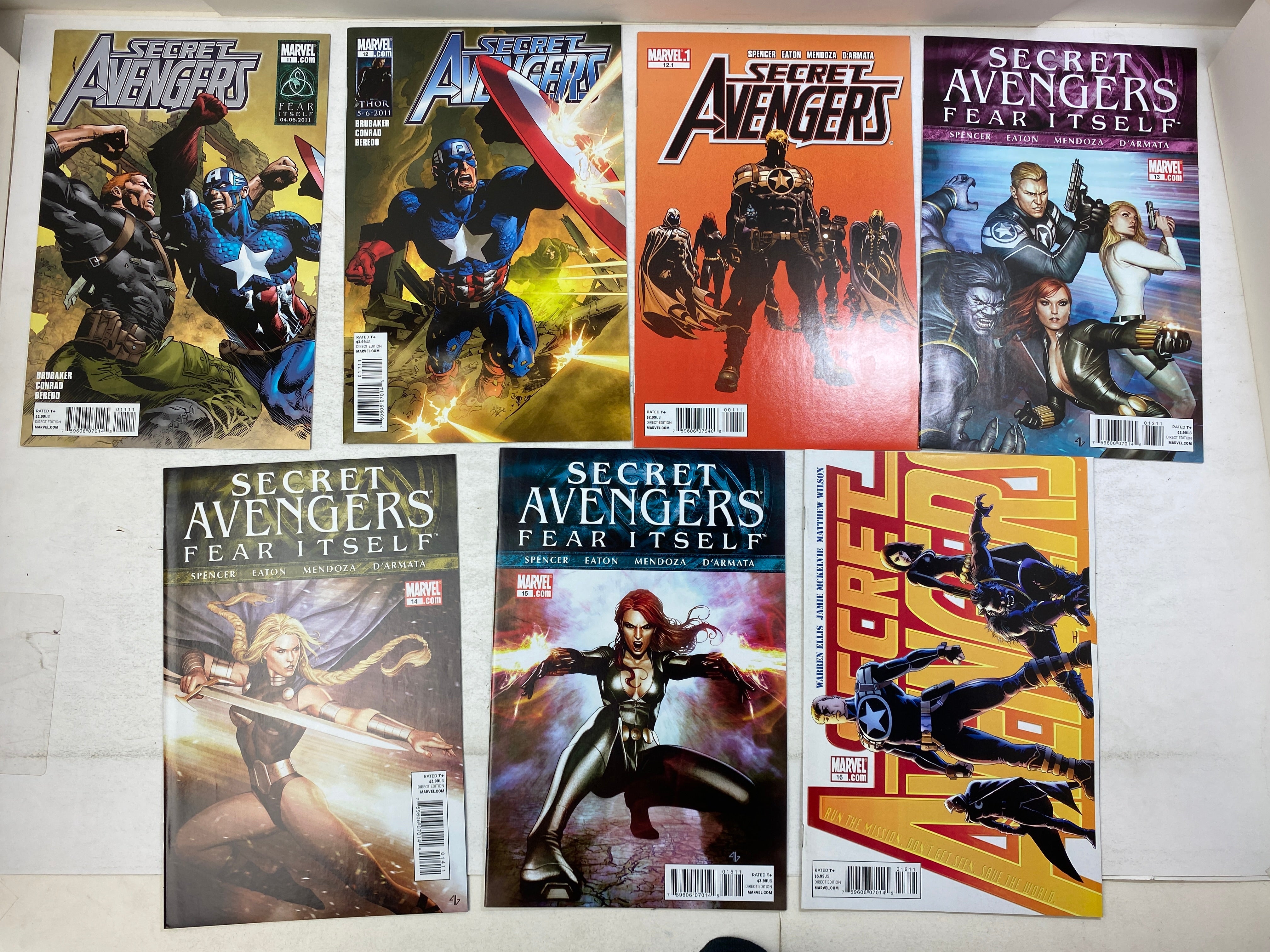 Lot of 14 Secret Avengers Marvel Comics 2010-2011