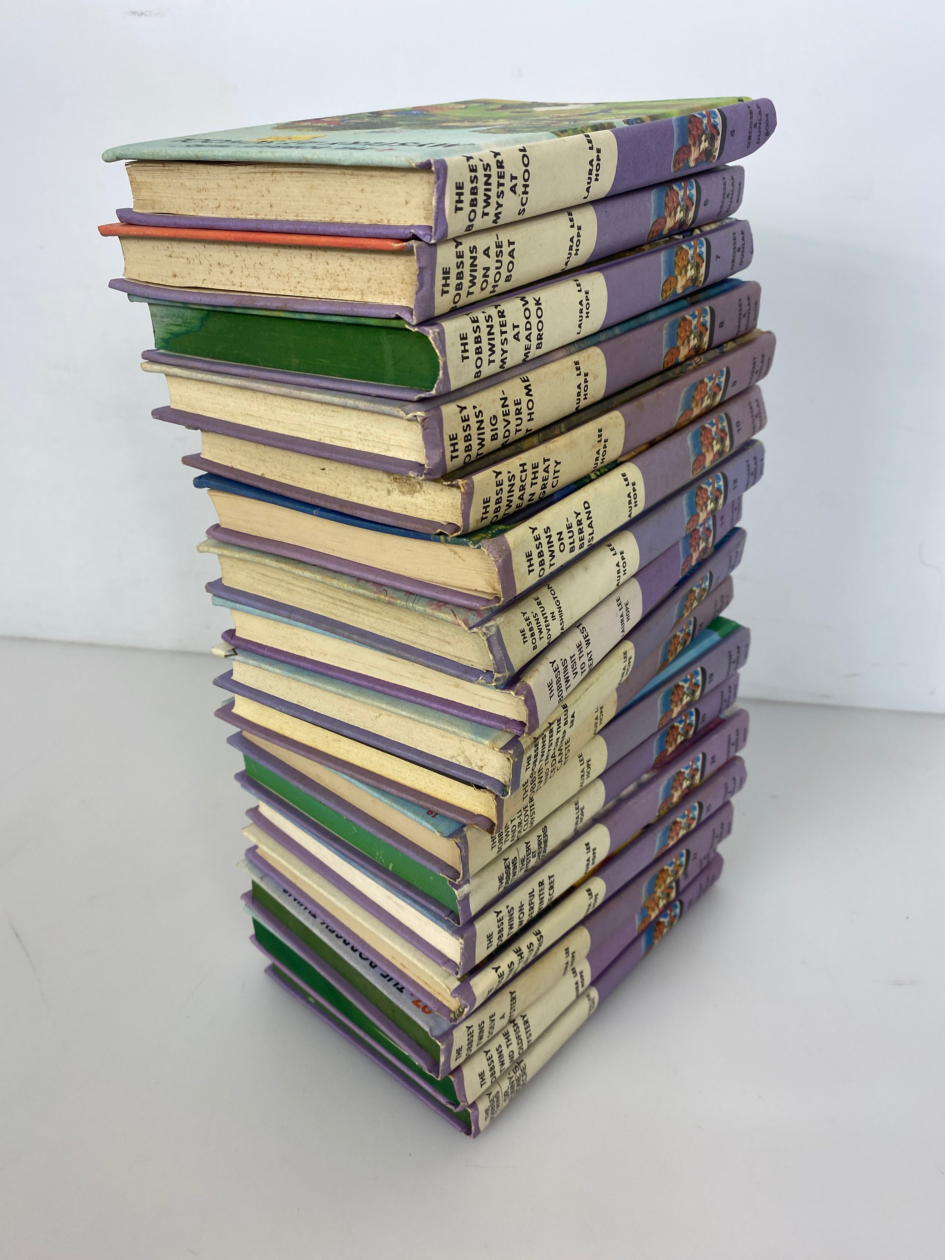 Lot of 17 Bobbsey Twins 1960-1980 HC