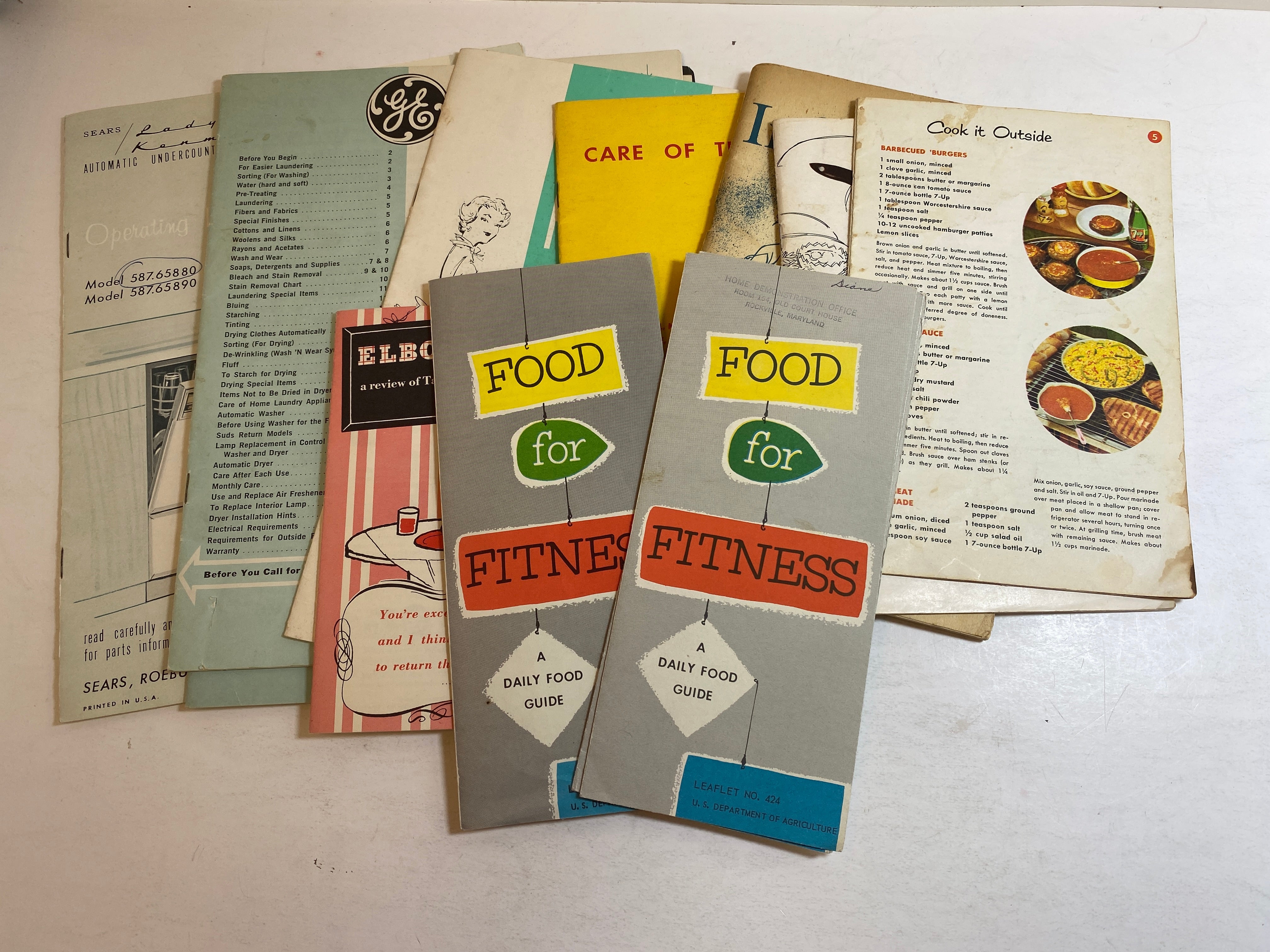 Lot of 1950s-1960s Home and Appliance Care Ephemera