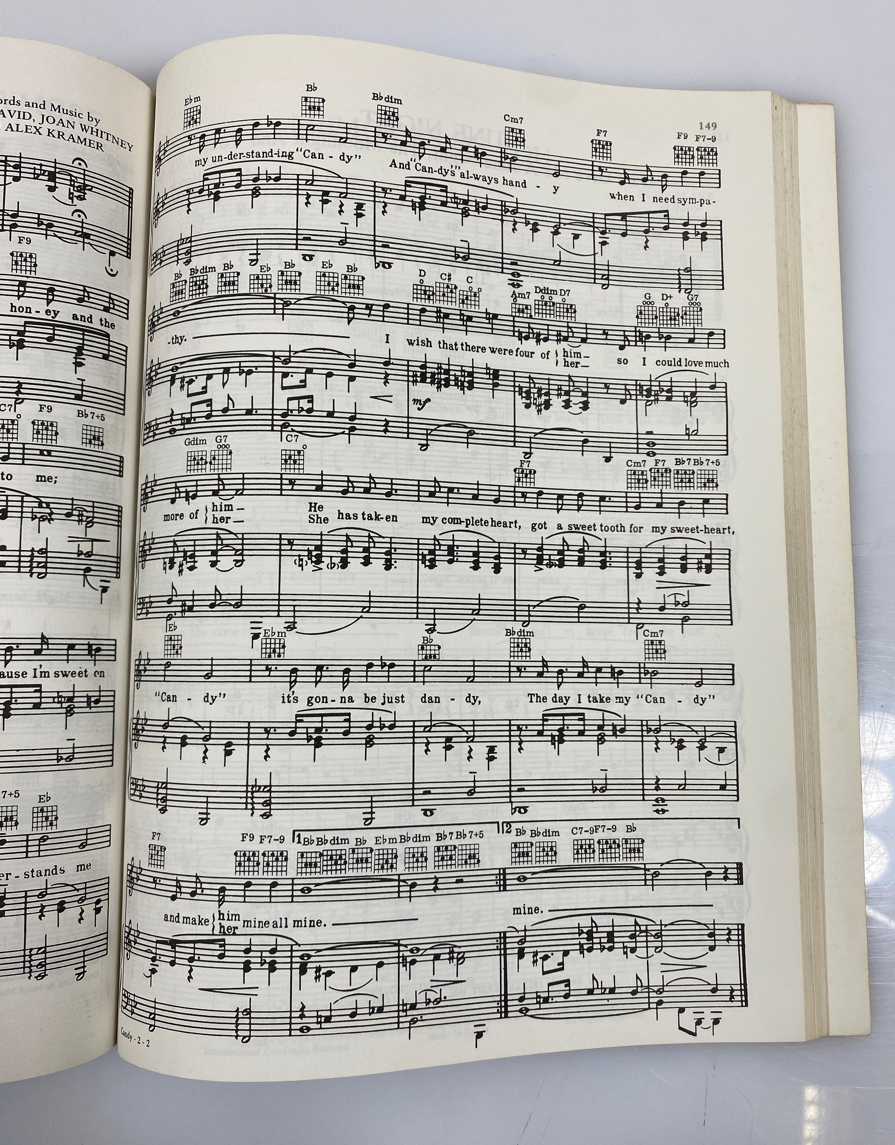 Lot of 2: 100 World's Best Songs/101 Greatest Nostalgic Songs 1986-87 SC