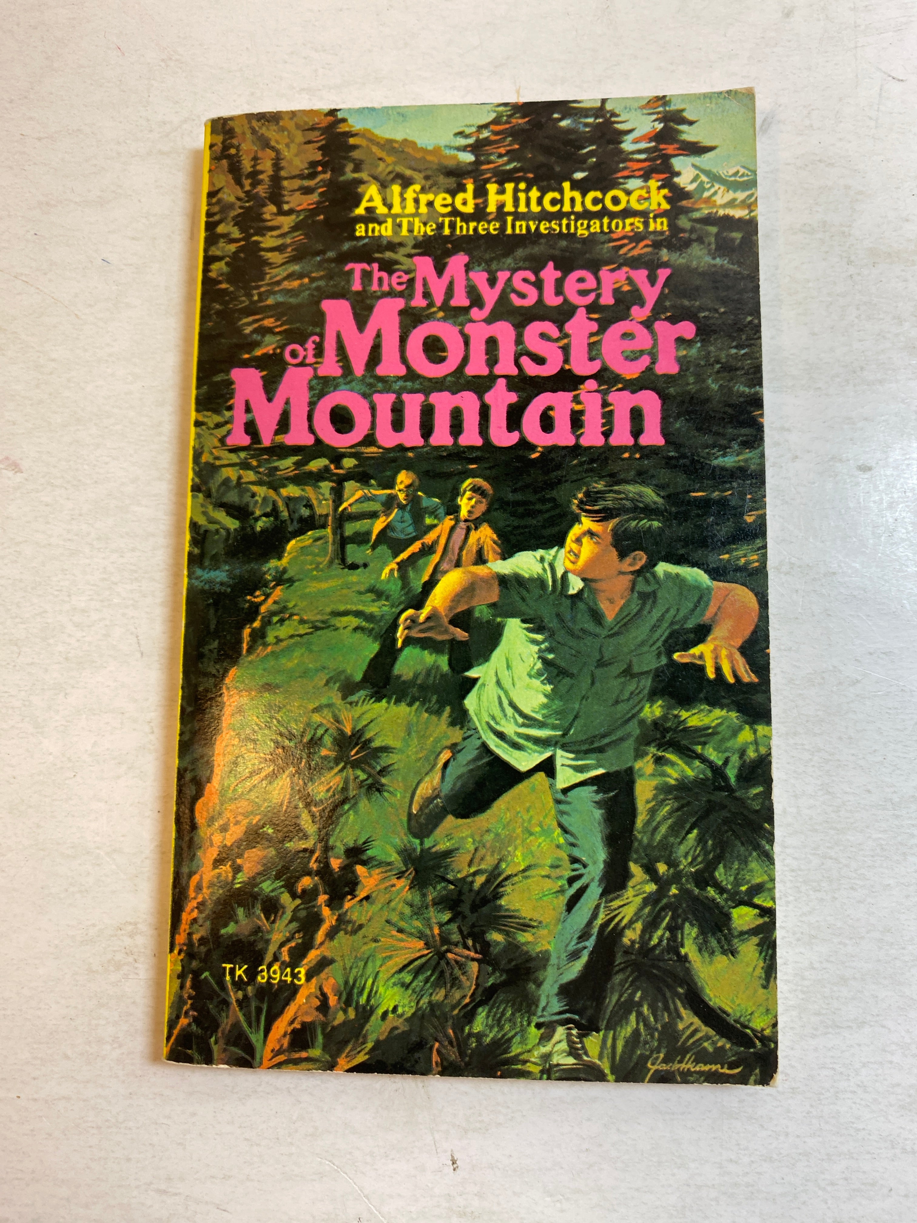 Lot of 2 Alfred Hitchcock SC Novels 1972-1973