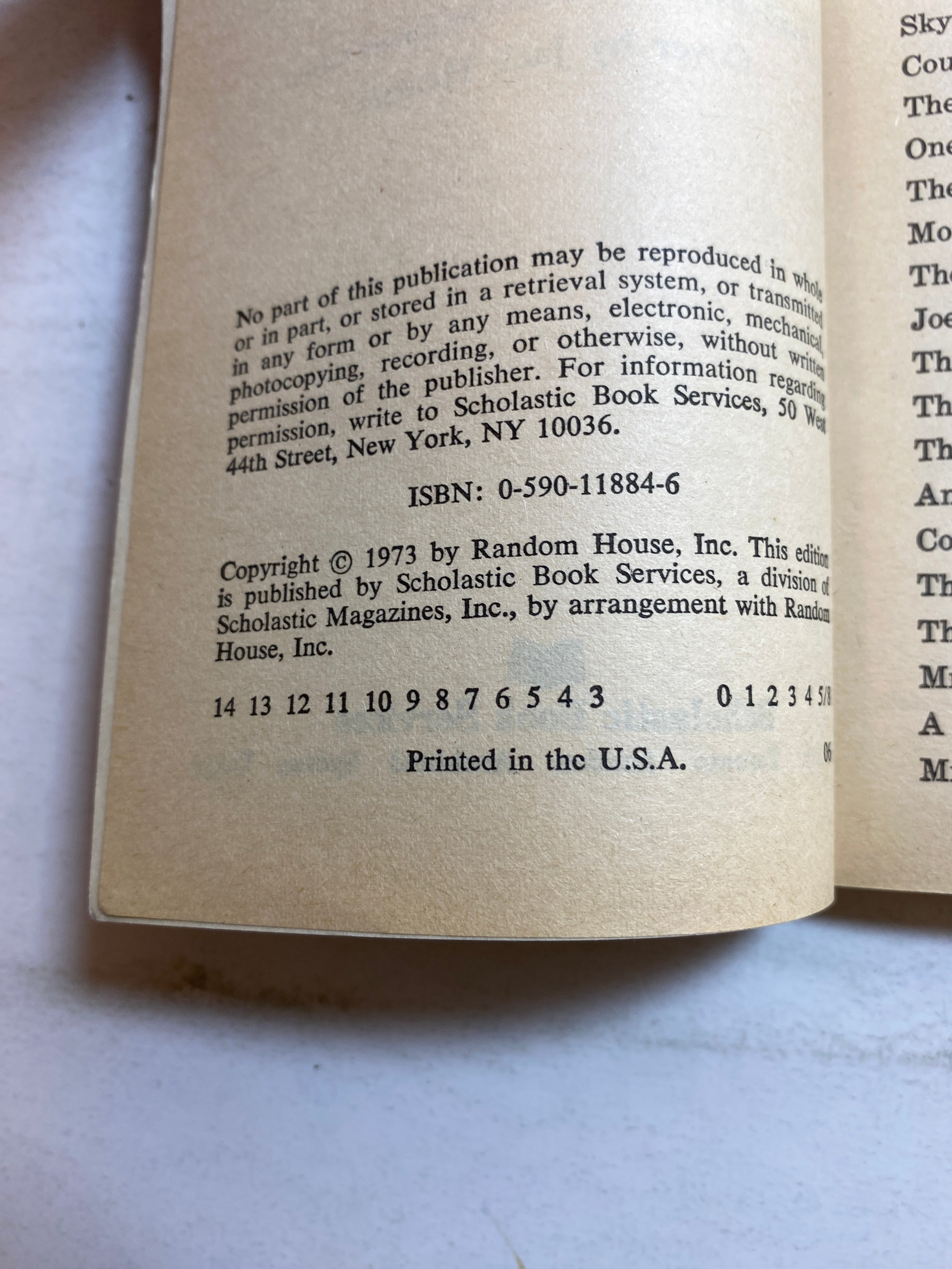Lot of 2 Alfred Hitchcock SC Novels 1972-1973