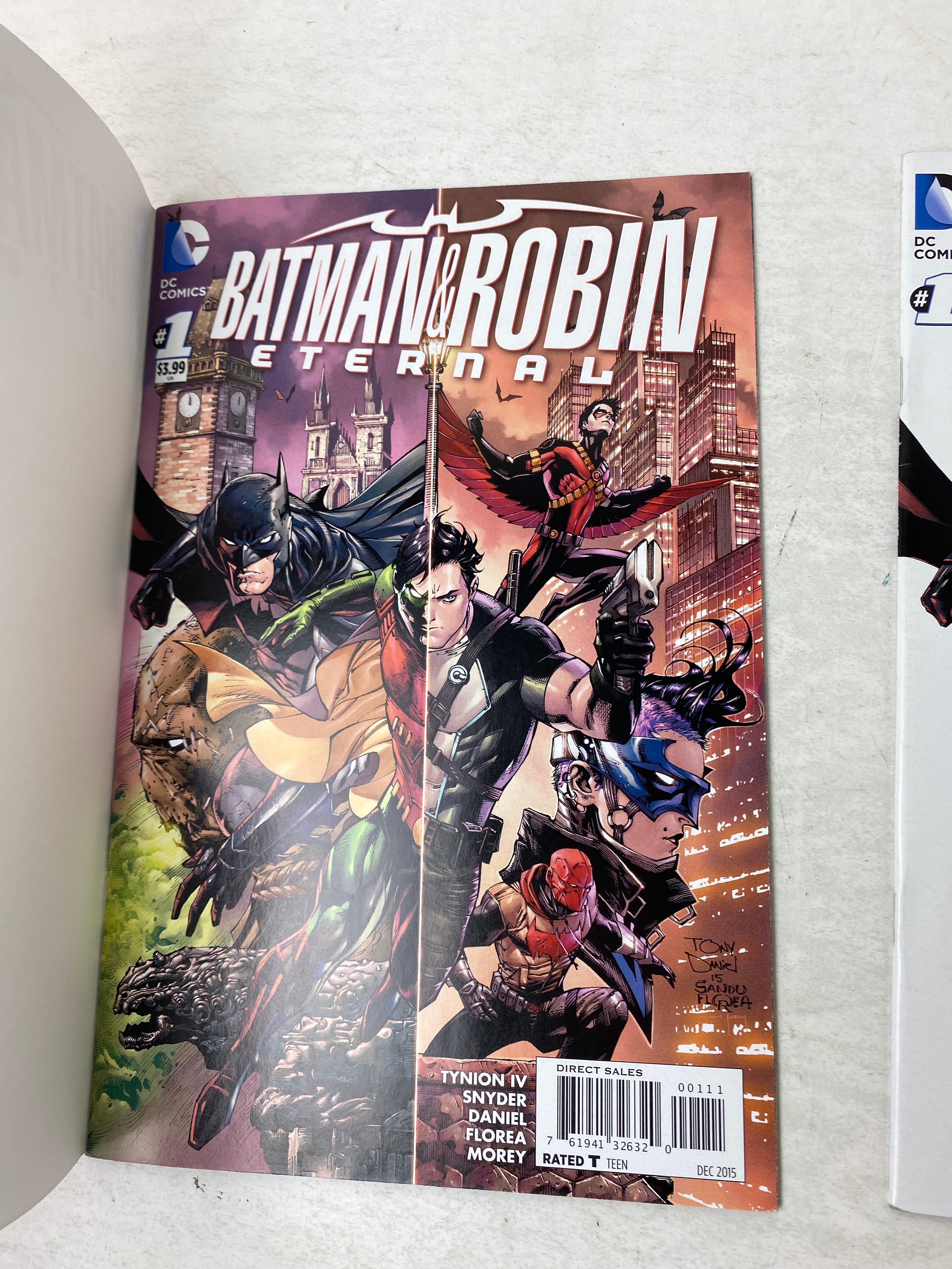 Lot of 2 Batman & Robin Eternal #1 Variant Covers DC Comics 2015