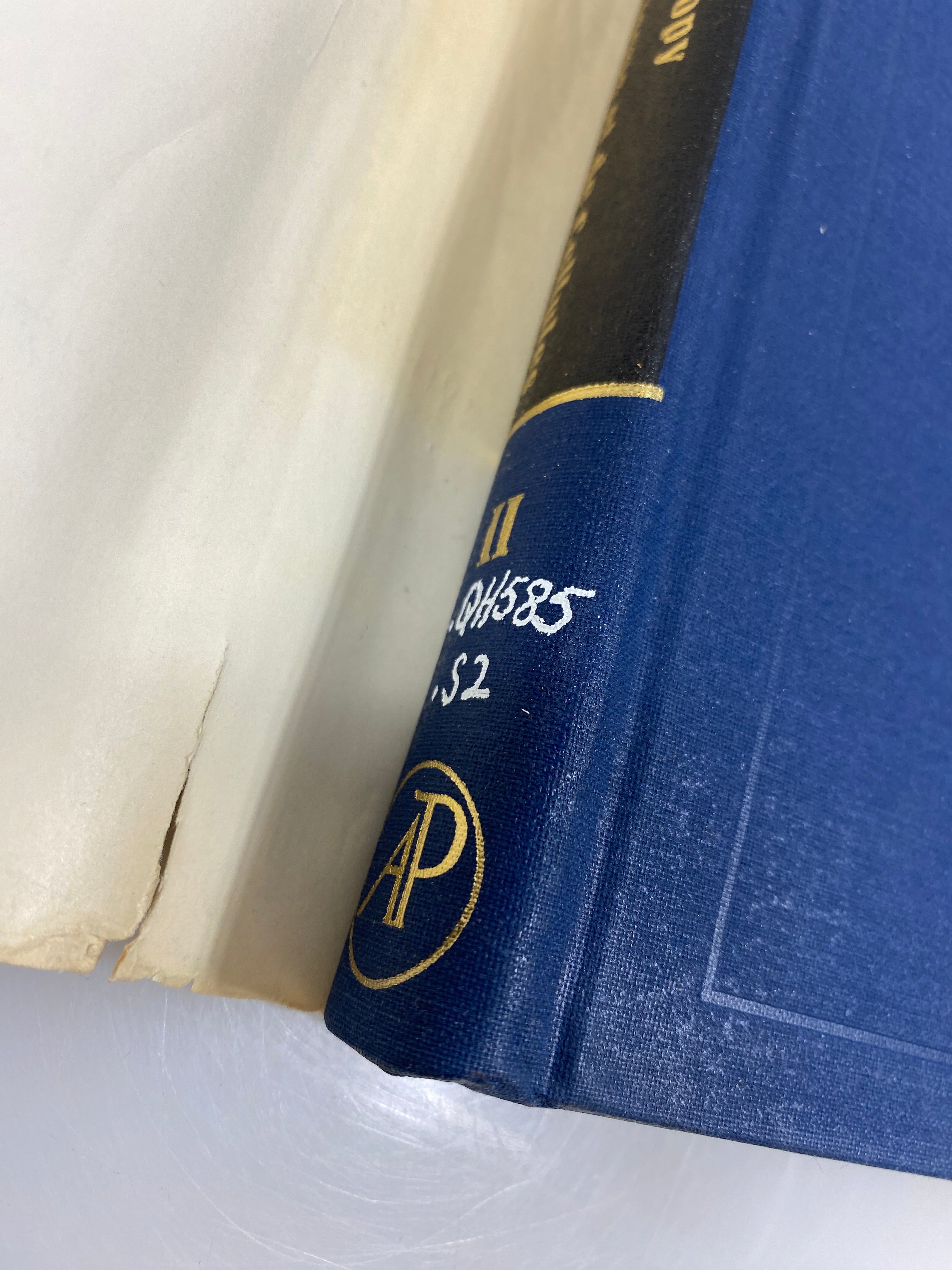 Lot of 2 Cells & Tissues by Light & Electron Microscopy 1-2 Ex-library 1970 HCDJ