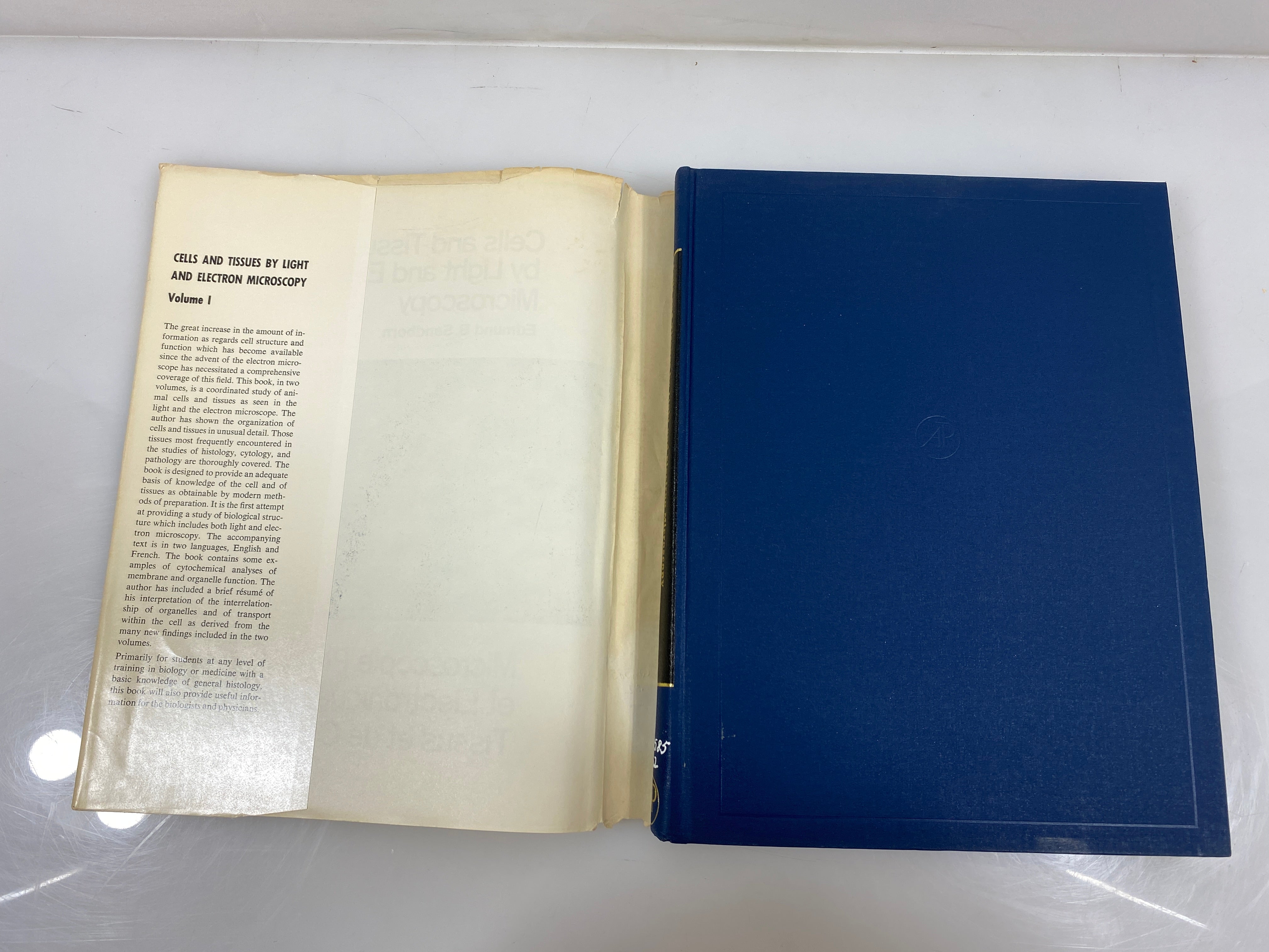 Lot of 2 Cells & Tissues by Light & Electron Microscopy 1-2 Ex-library 1970 HCDJ