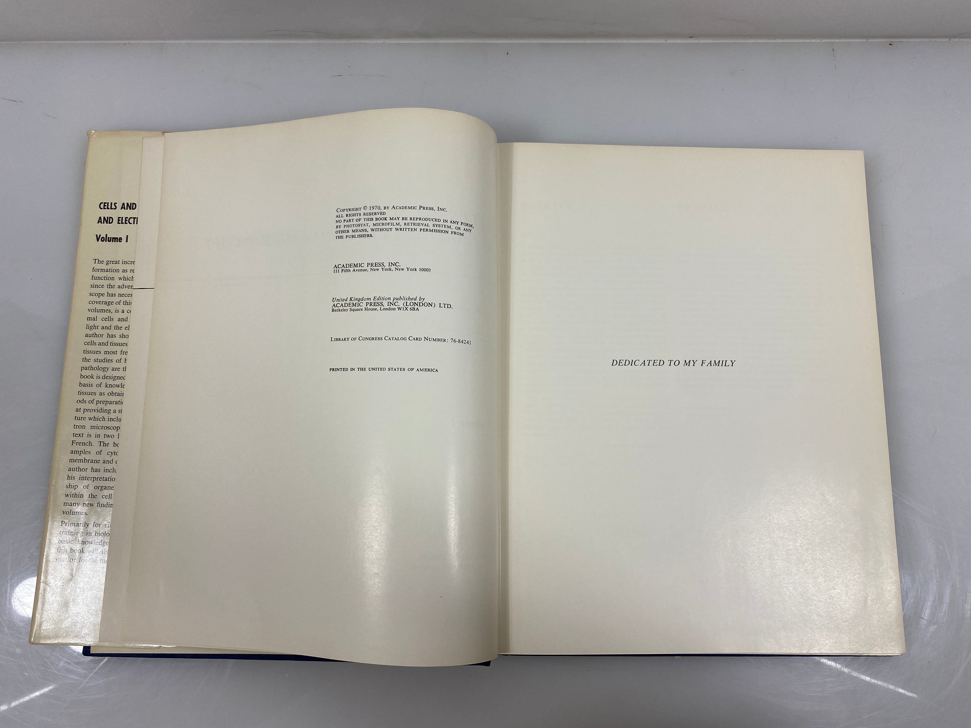 Lot of 2 Cells & Tissues by Light & Electron Microscopy 1-2 Ex-library 1970 HCDJ