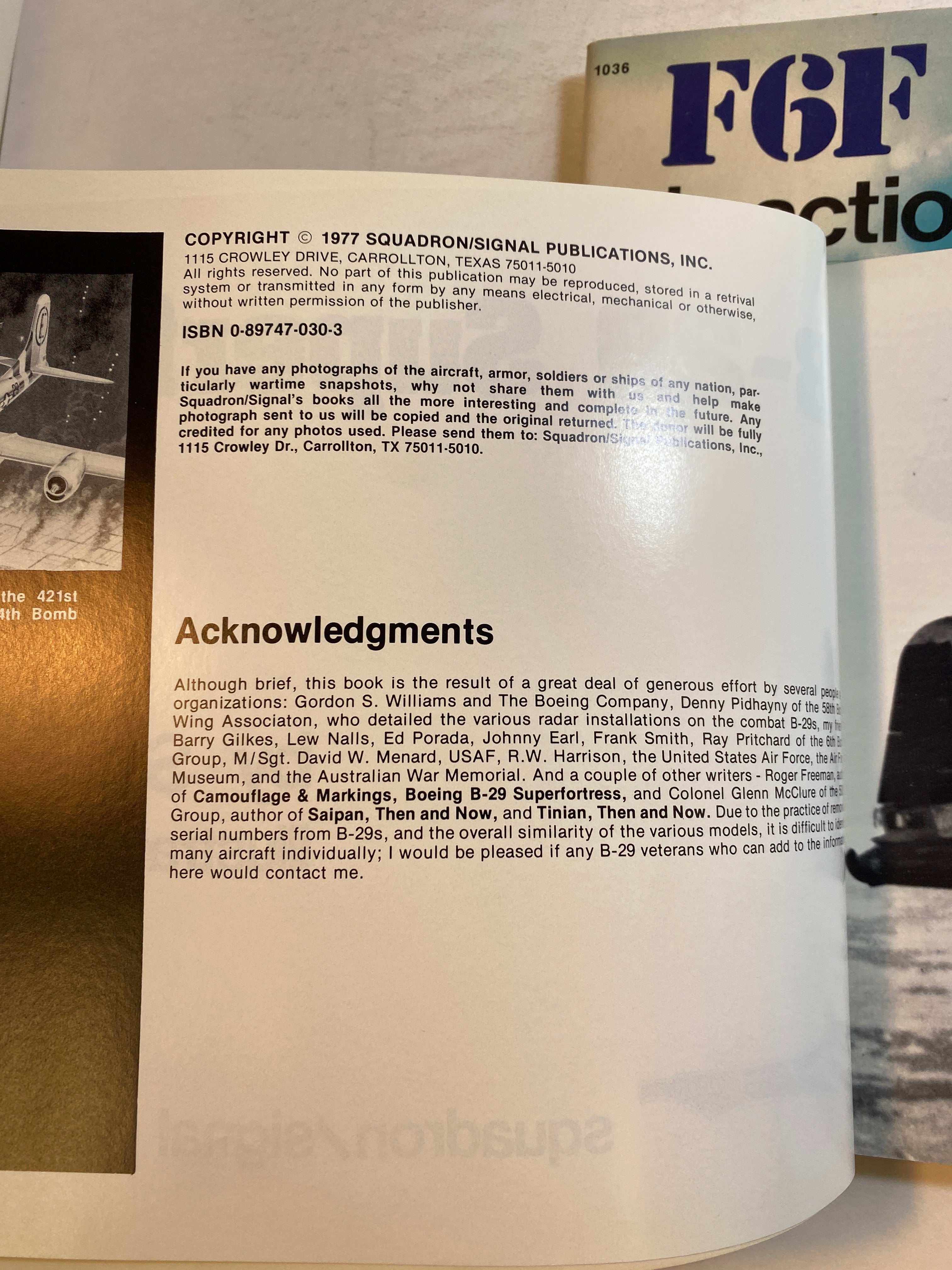 Lot of 2 In Action Booklets B-29 Superfortress F6F Hellcat 1977-1979 31, 36