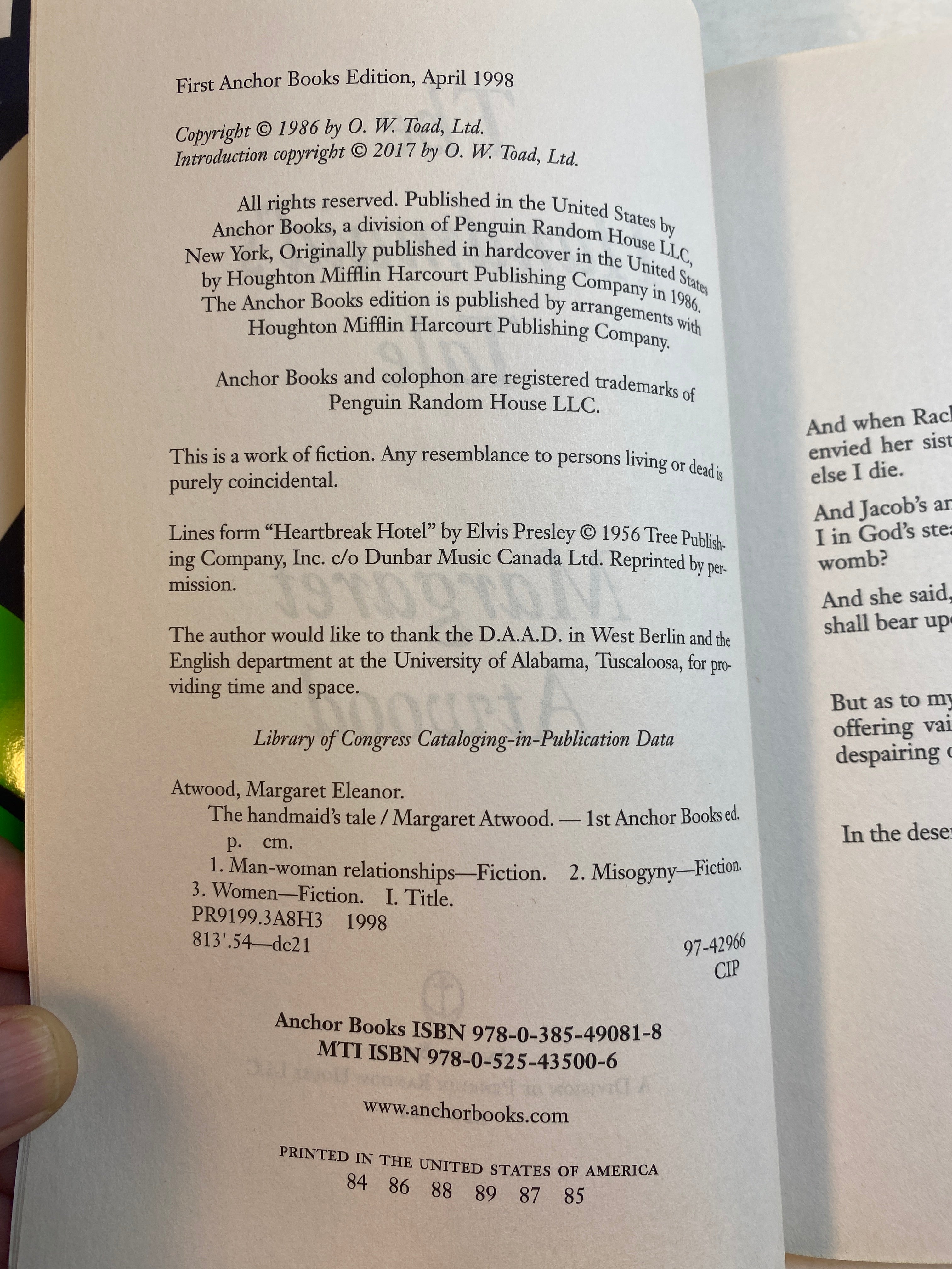 Lot of 2 Margaret Atwood Handmaid's Tale Testaments 1998-2019