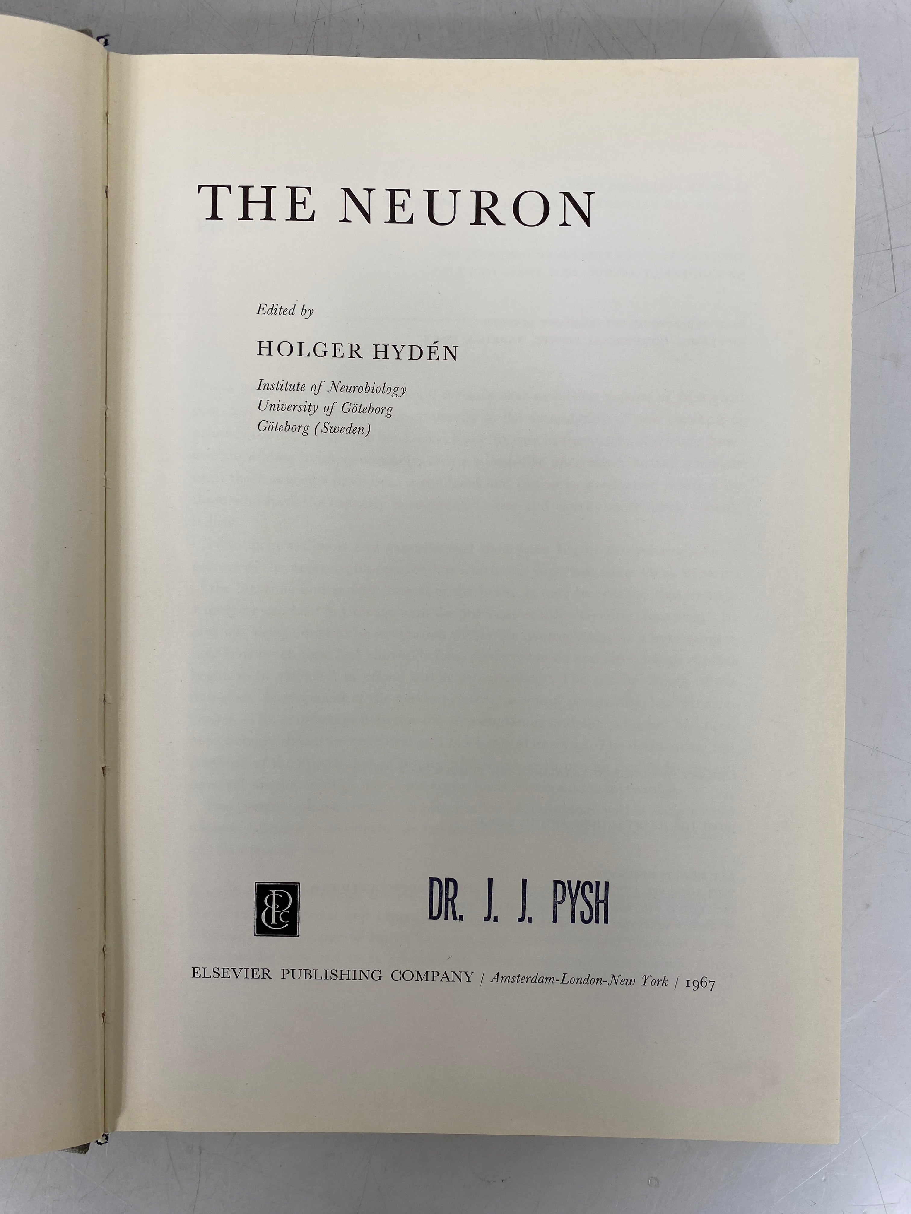 Lot of 2: The Neuron/Applied Neurochemistry 1967-1968 HC