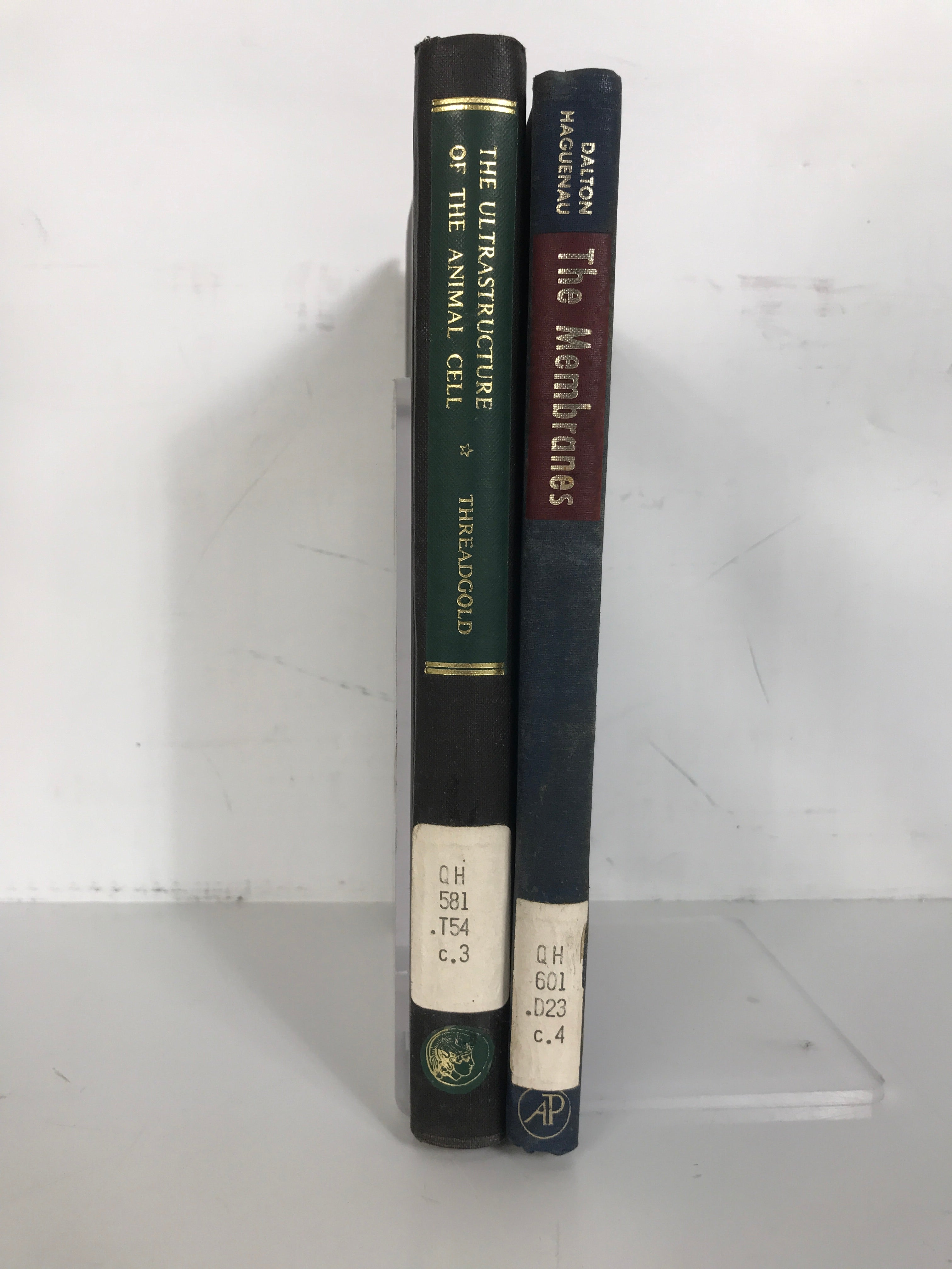 Lot of 2: Ultrastructure of the Animal Cell/The Membranes 1967-68 HC