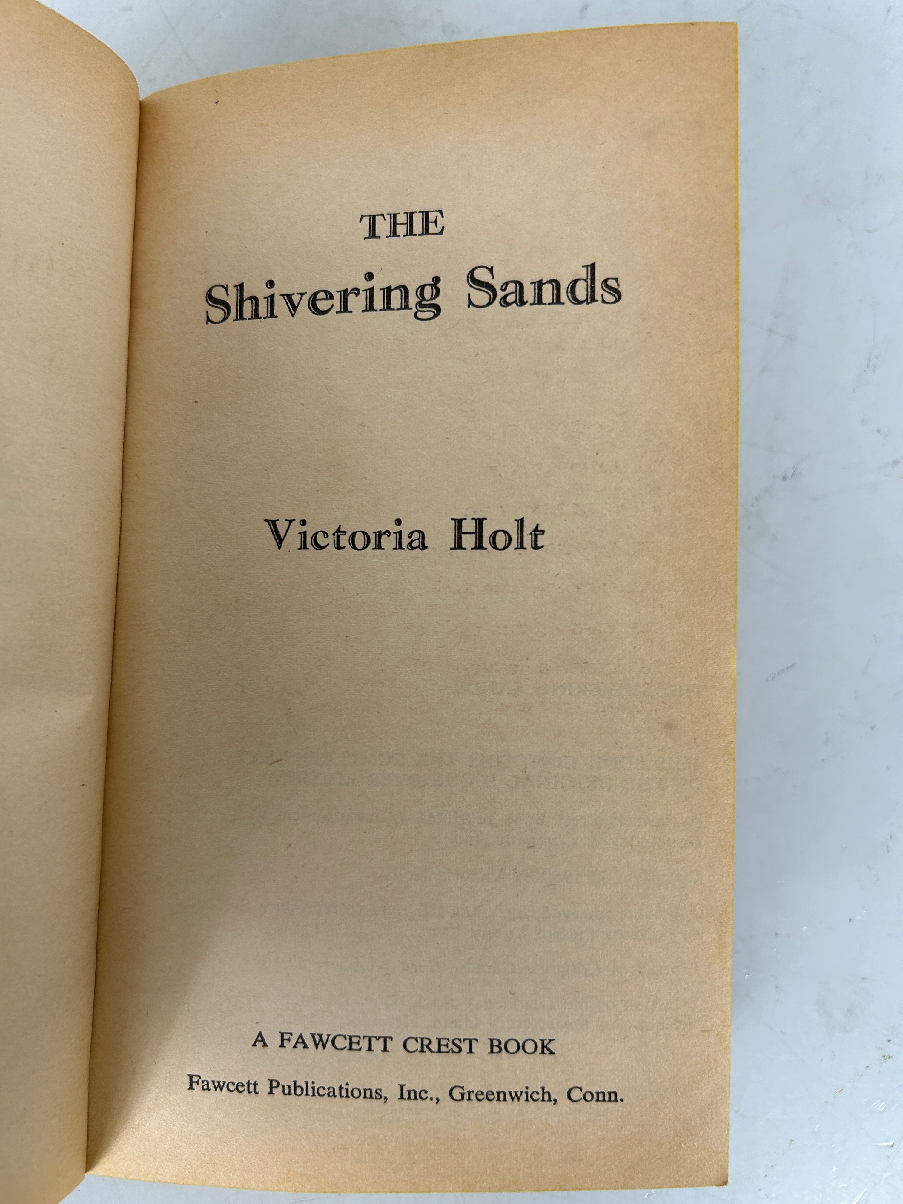 Lot of 2  Vintage Romantic Suspense Novels by Victoria Holt SC