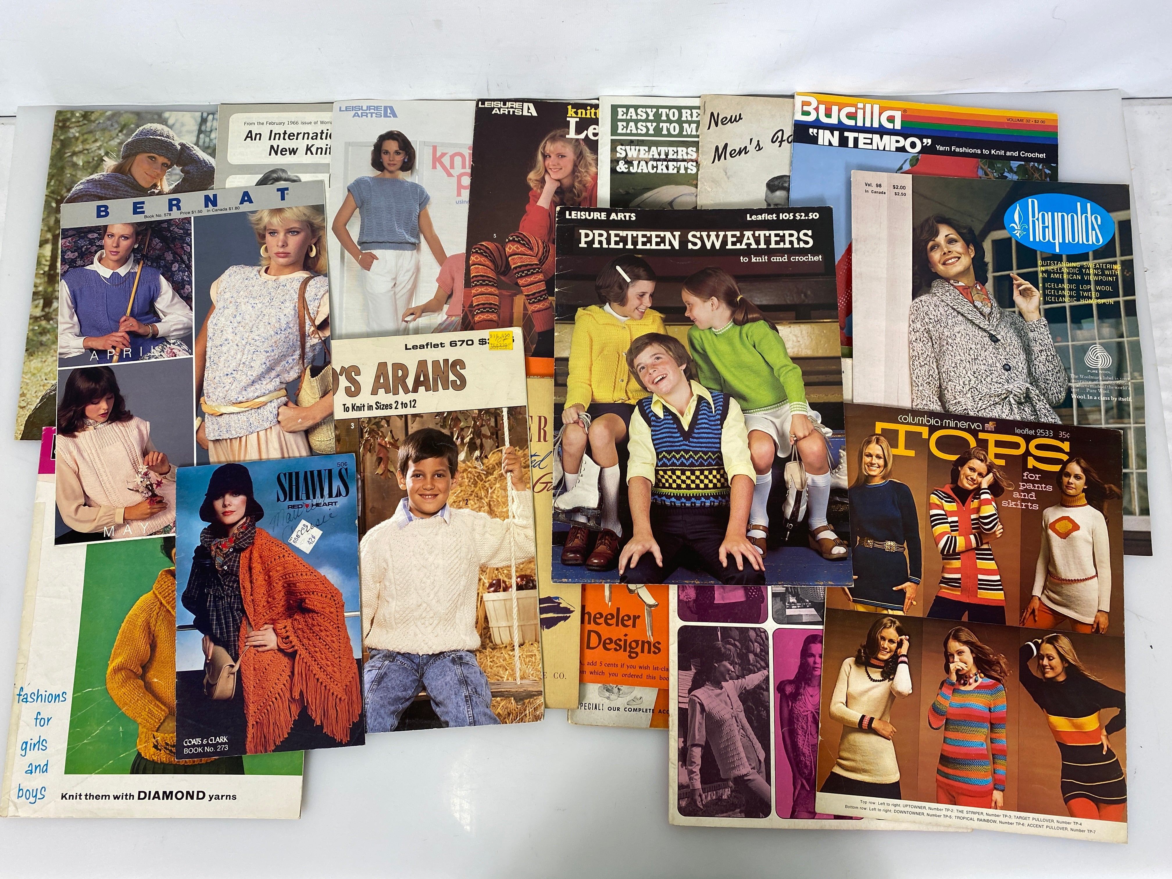 Lot of 20+ Vintage Fiber Arts Design Patterns Books 1943-1988