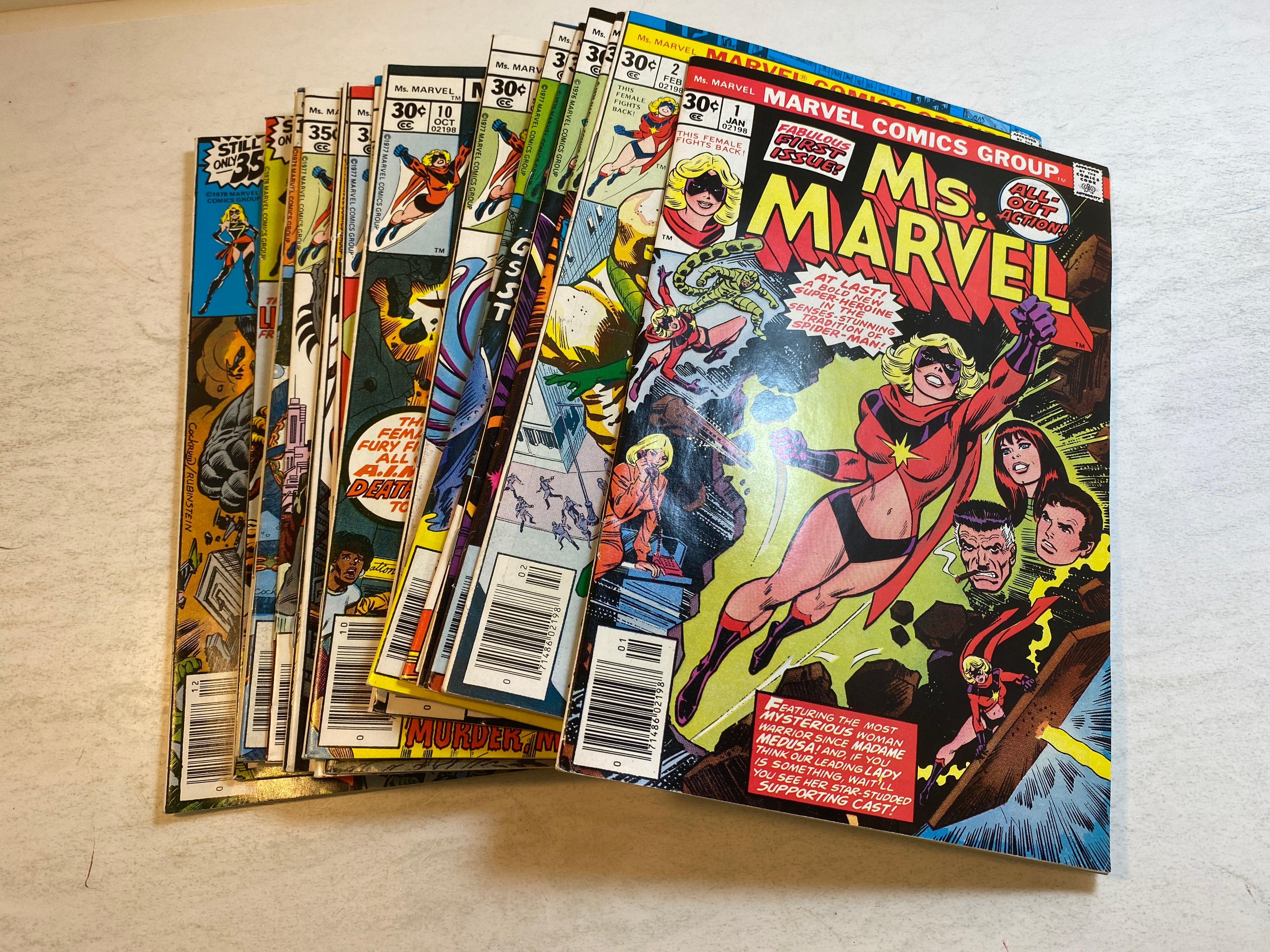 Lot of 21 Ms. Marvel 1-21 Comics 1977-1978