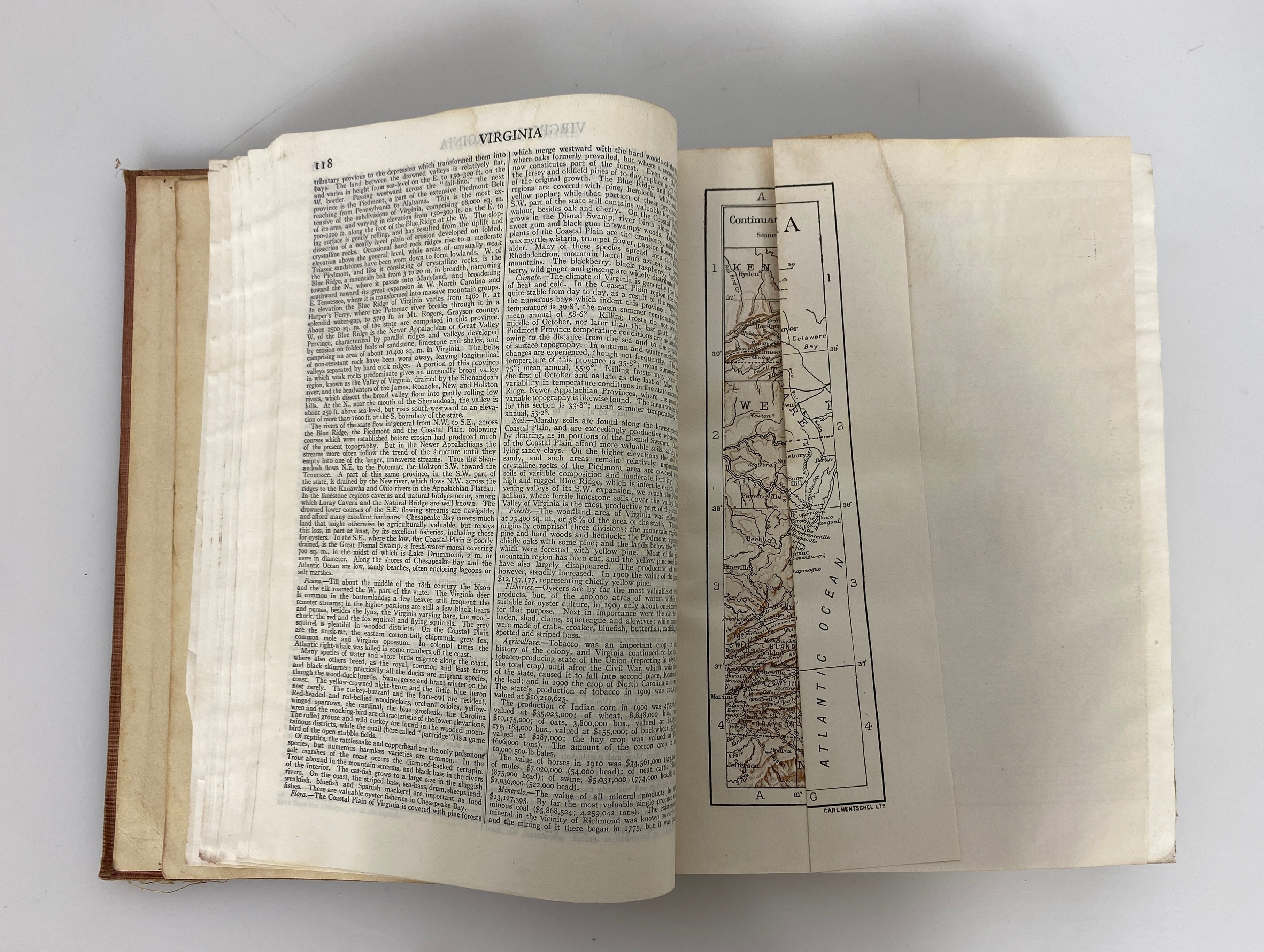 Lot of 26: The Encyclopedia Britannica Handy Volume 1911 1-14, 16-23, 25-28 HC