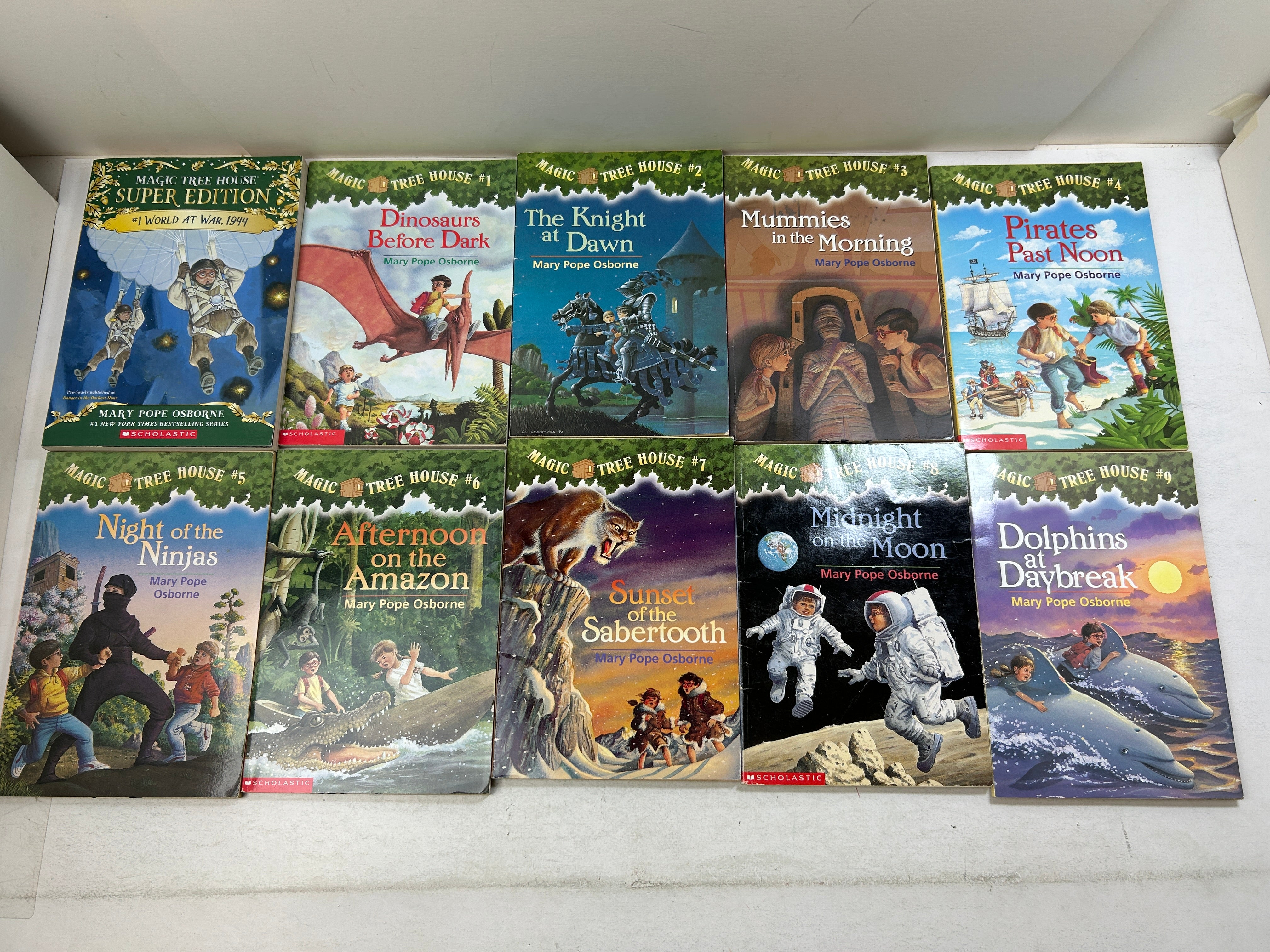 Lot of 28Magic Tree House (1-26 SC+29 HC+Special Ed SC) by Mary Pope Osborne SC