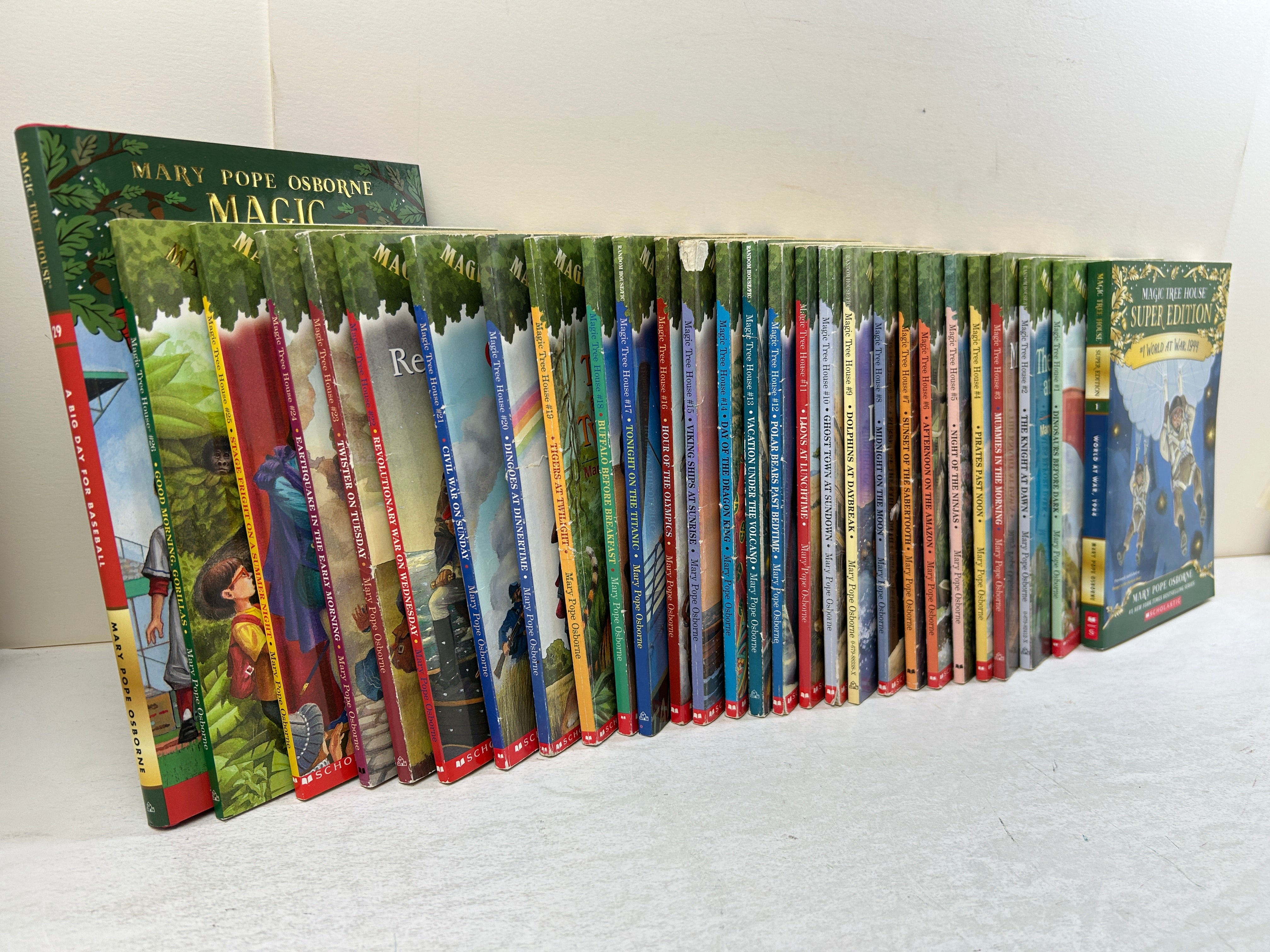 Lot of 28Magic Tree House (1-26 SC+29 HC+Special Ed SC) by Mary Pope Osborne SC