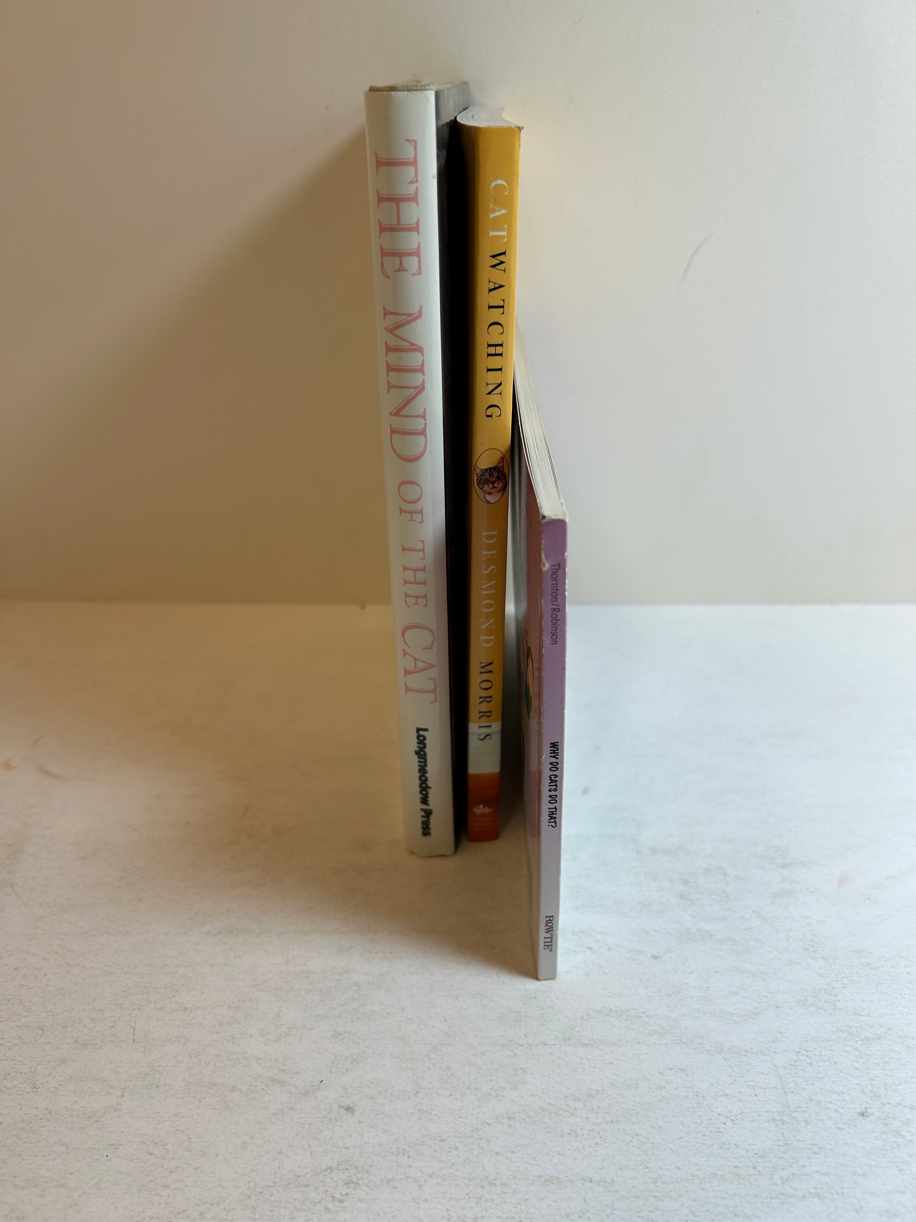 Lot of 3 Cat Nonfiction Books: Cat Watching/Mind of a Cat/Why Do Cats Do That?