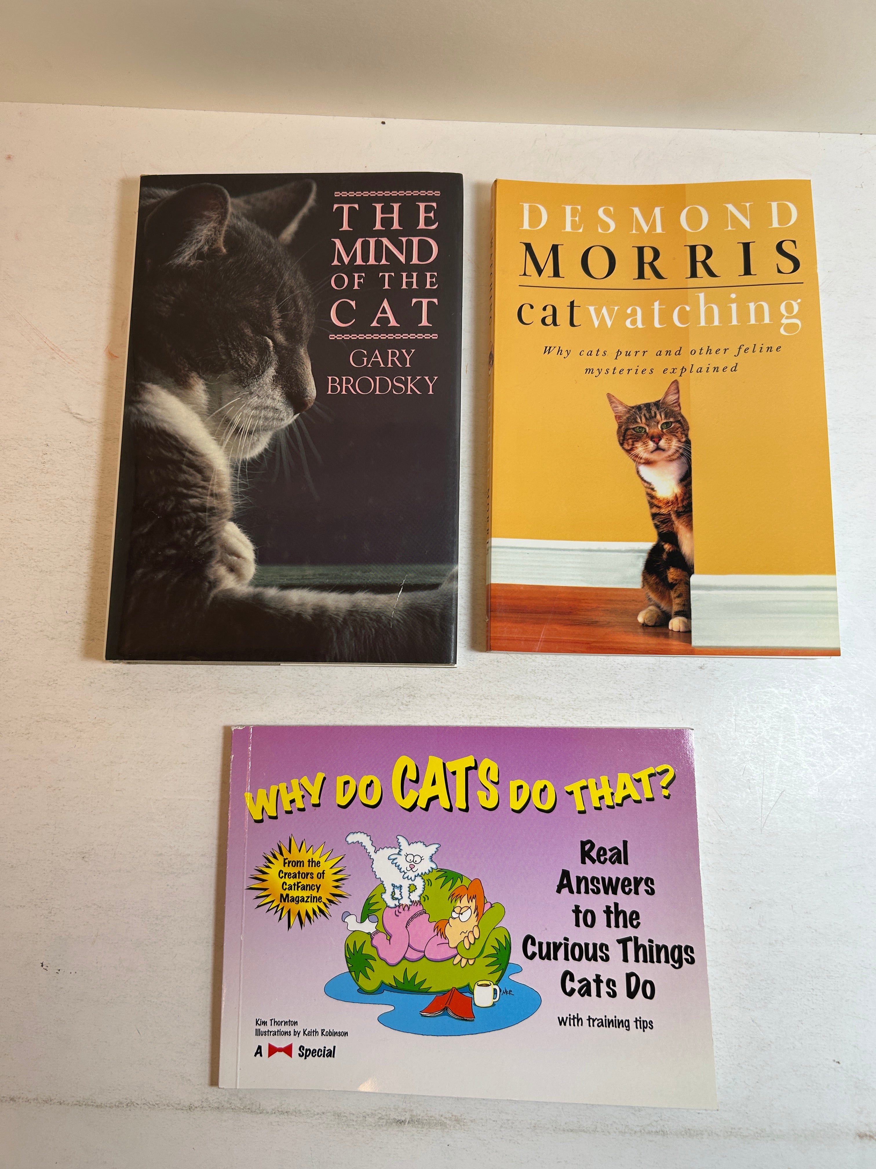 Lot of 3 Cat Nonfiction Books: Cat Watching/Mind of a Cat/Why Do Cats Do That?