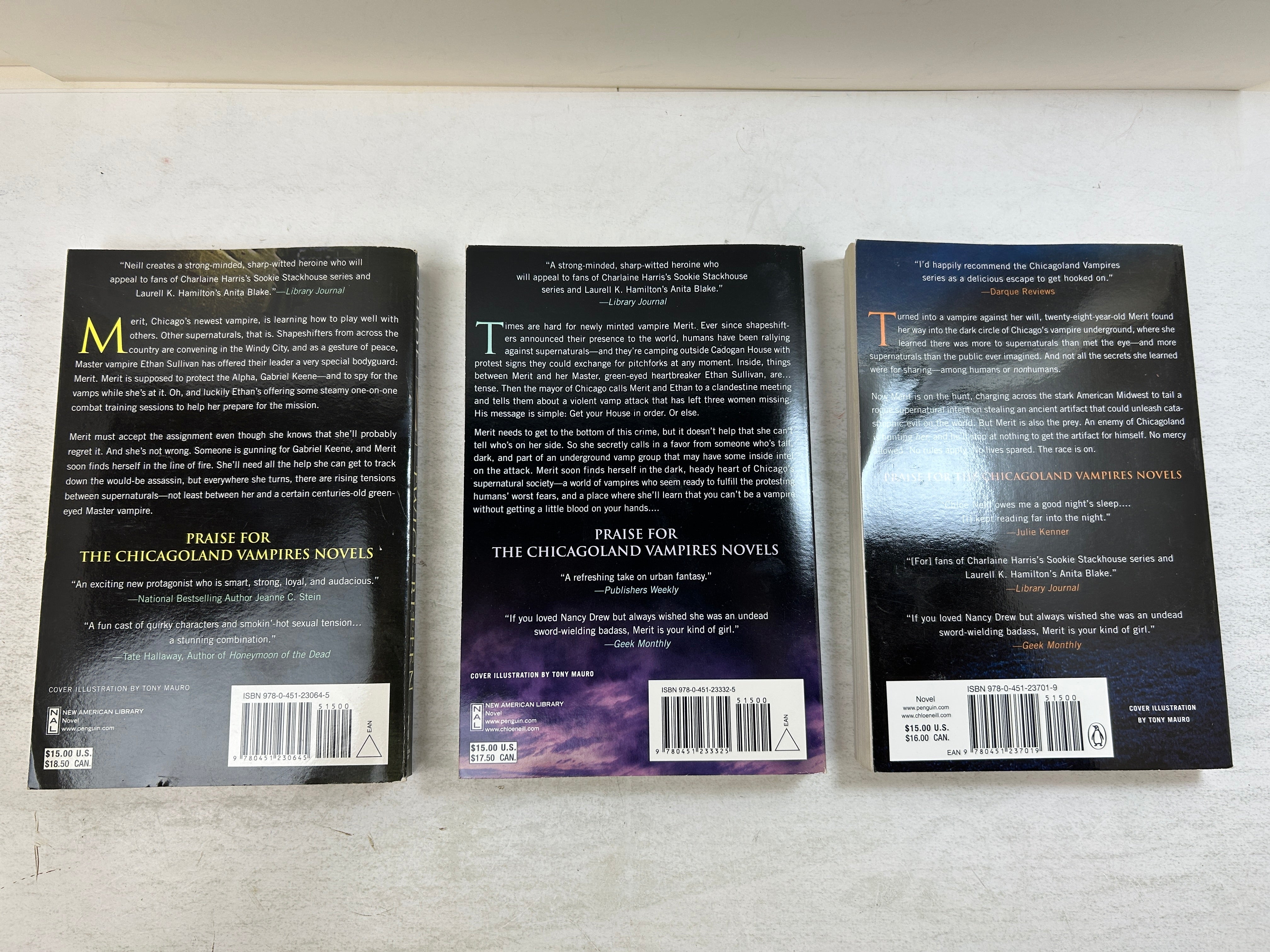 Lot of 3 Chloe Neill Twice Bitten, Hard Bitten, Biting Cold 2010-2012 SC