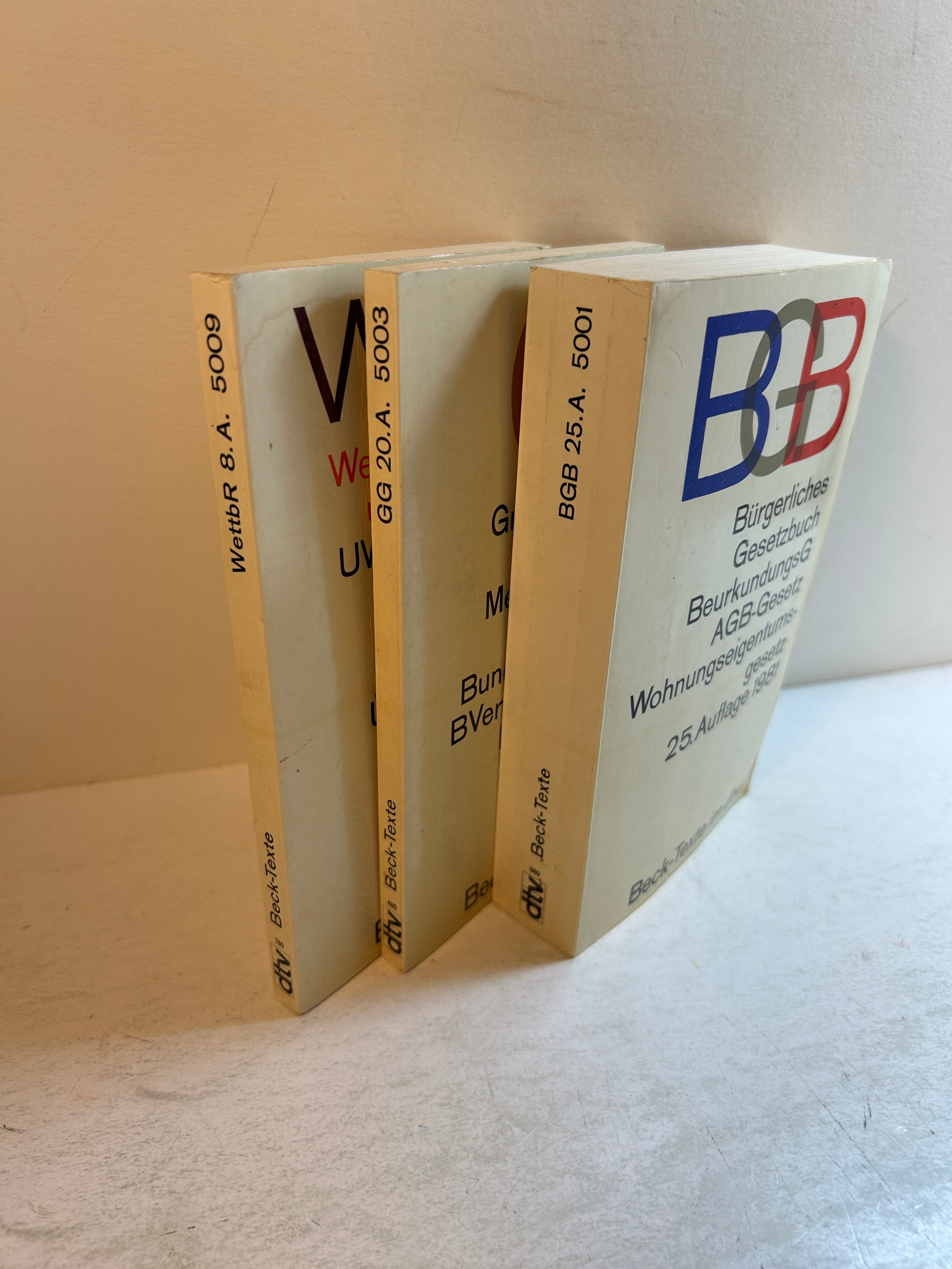 Lot of 3: German Perfect Paperbacks/Beck-Texte 1980 SC