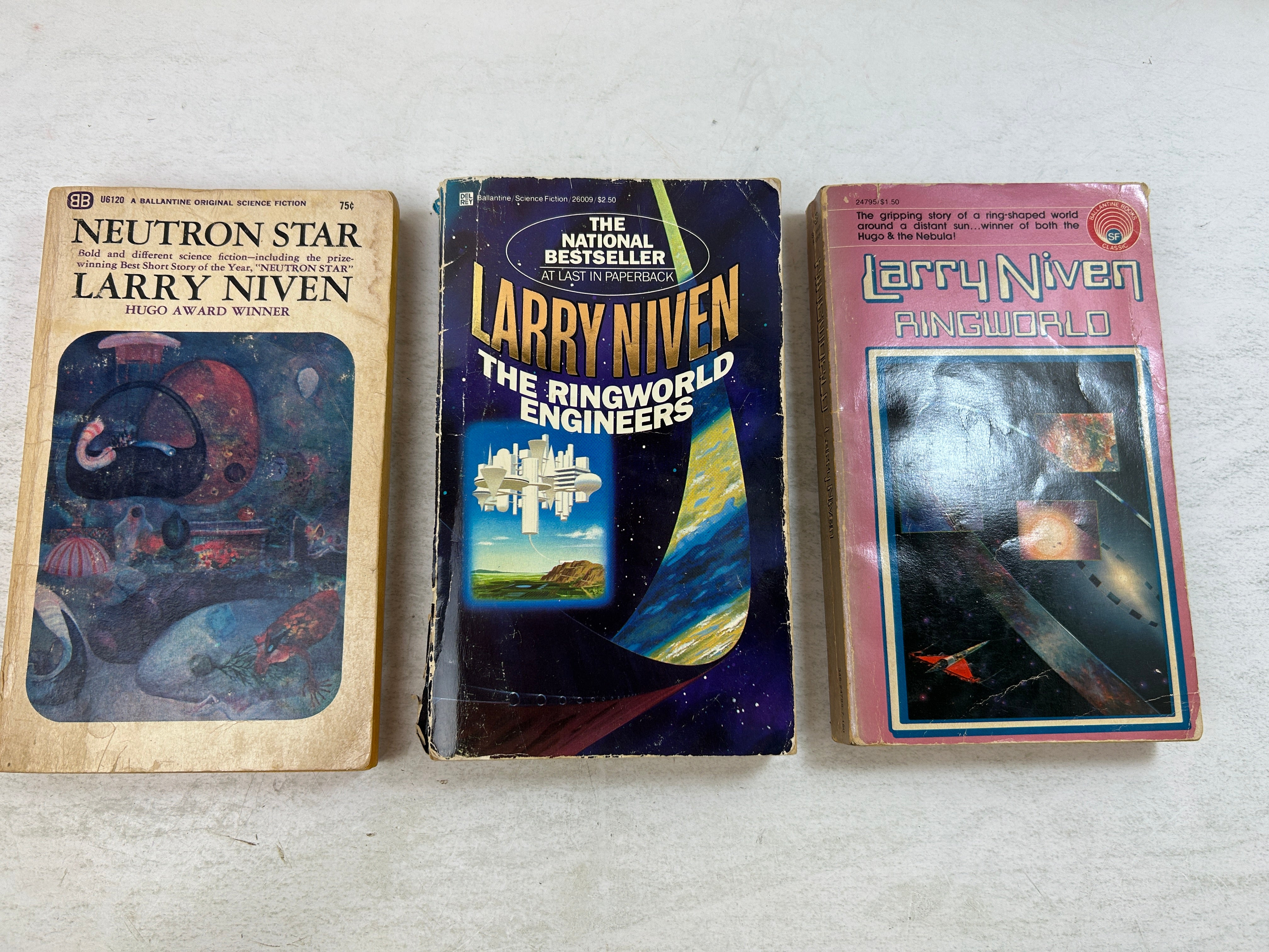 Lot of 3 Larry Niven Vintage Ringworld/Engineers/Neutron Star 1968-1981 SC