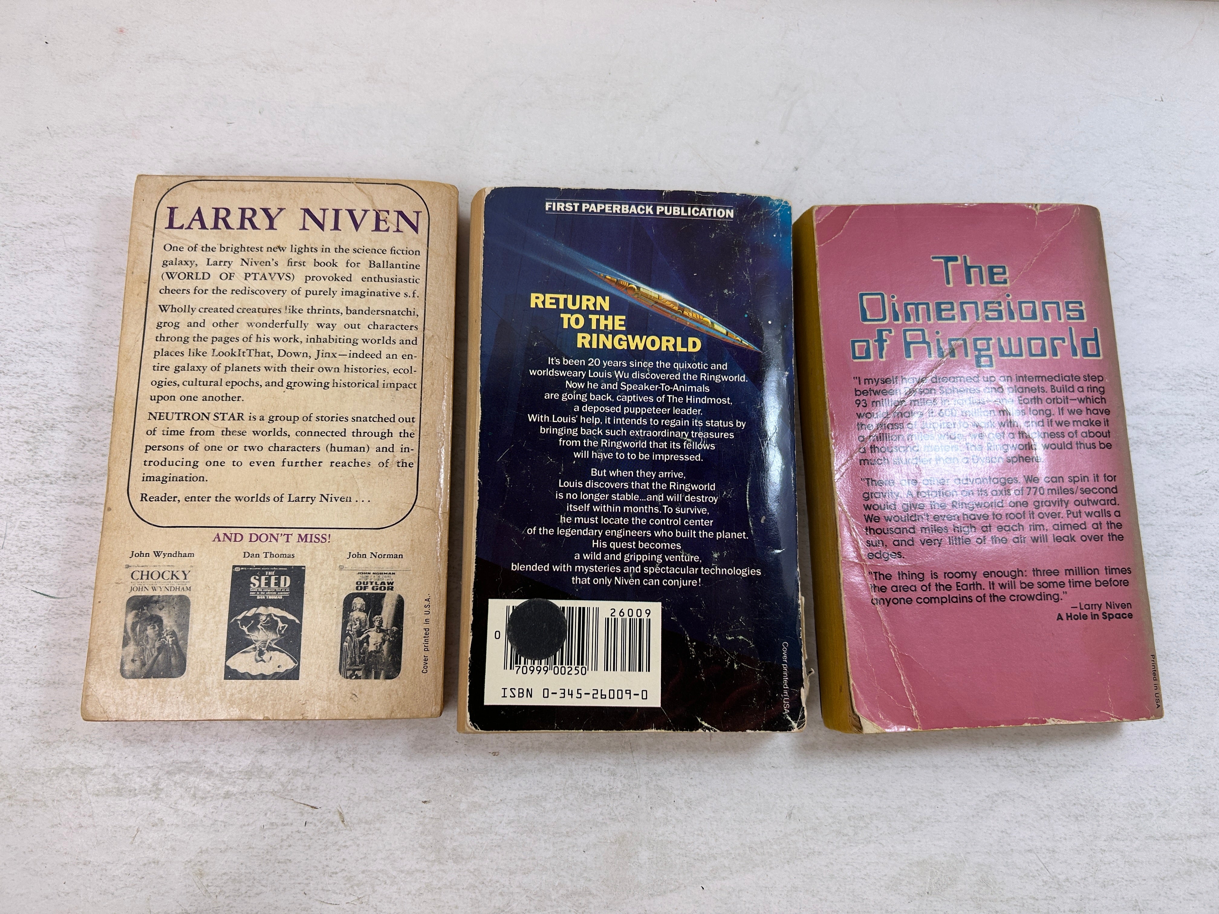 Lot of 3 Larry Niven Vintage Ringworld/Engineers/Neutron Star 1968-1981 SC