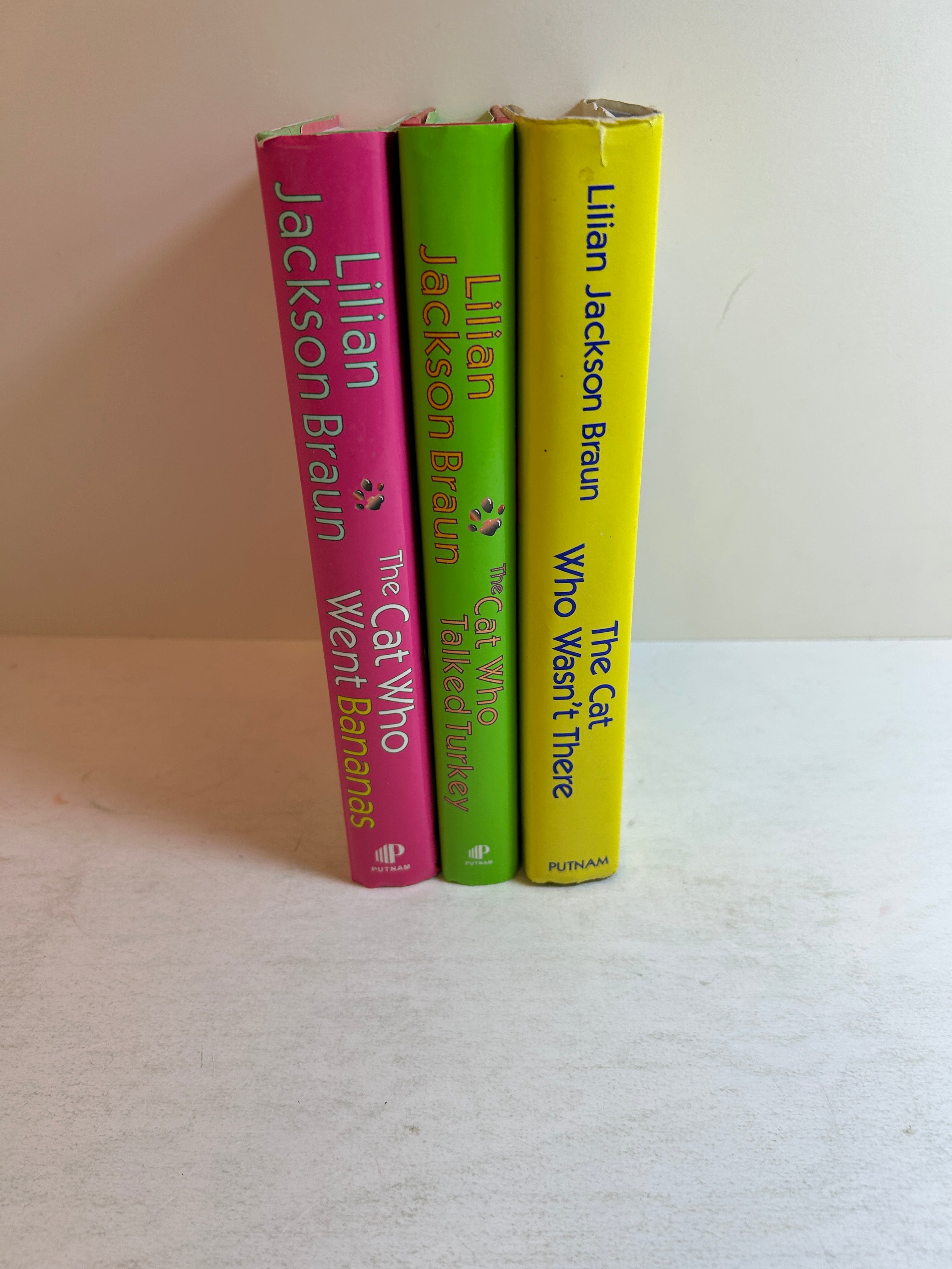 Lot of 3 Lilian Jackson Braun The Cat Who Mysteries HCDJ