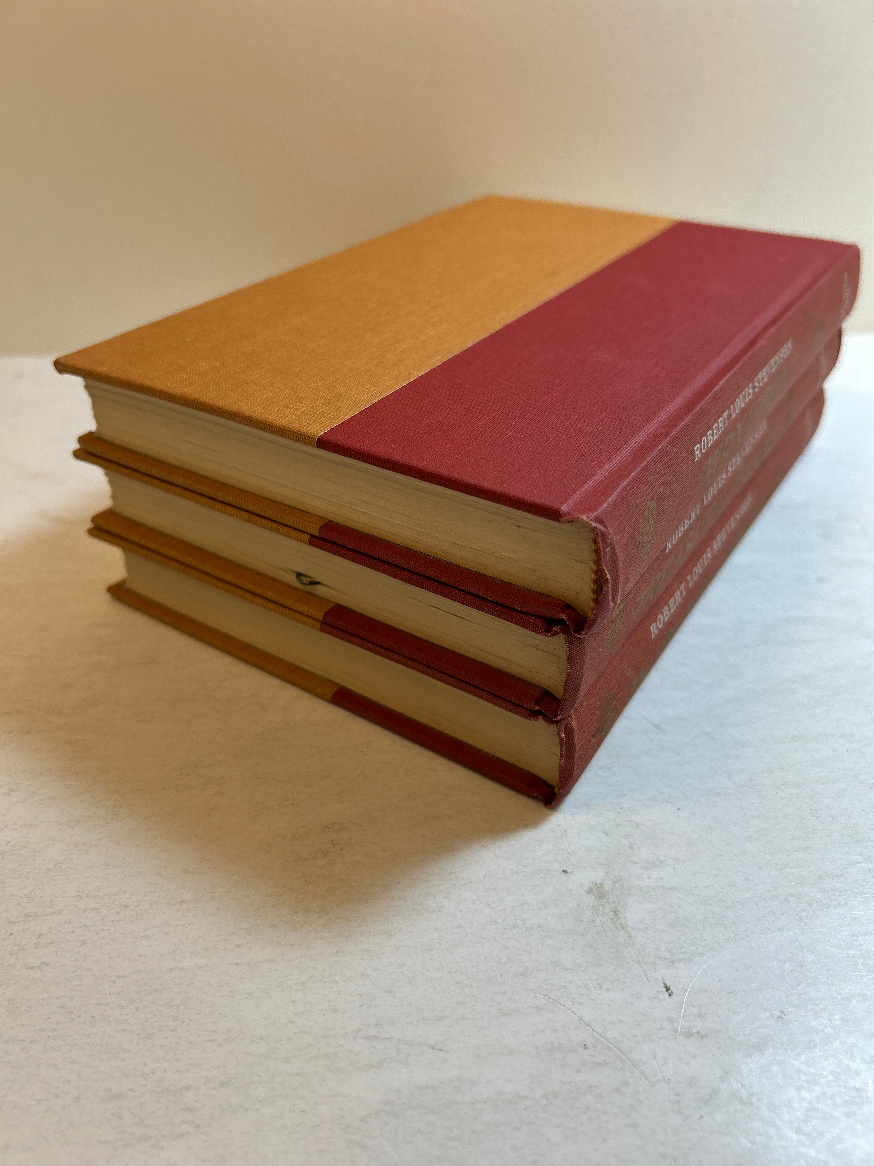 Lot of 3 Robert Louis Stevenson: Kidnapped/Treasure Island/The Black Arrow HC