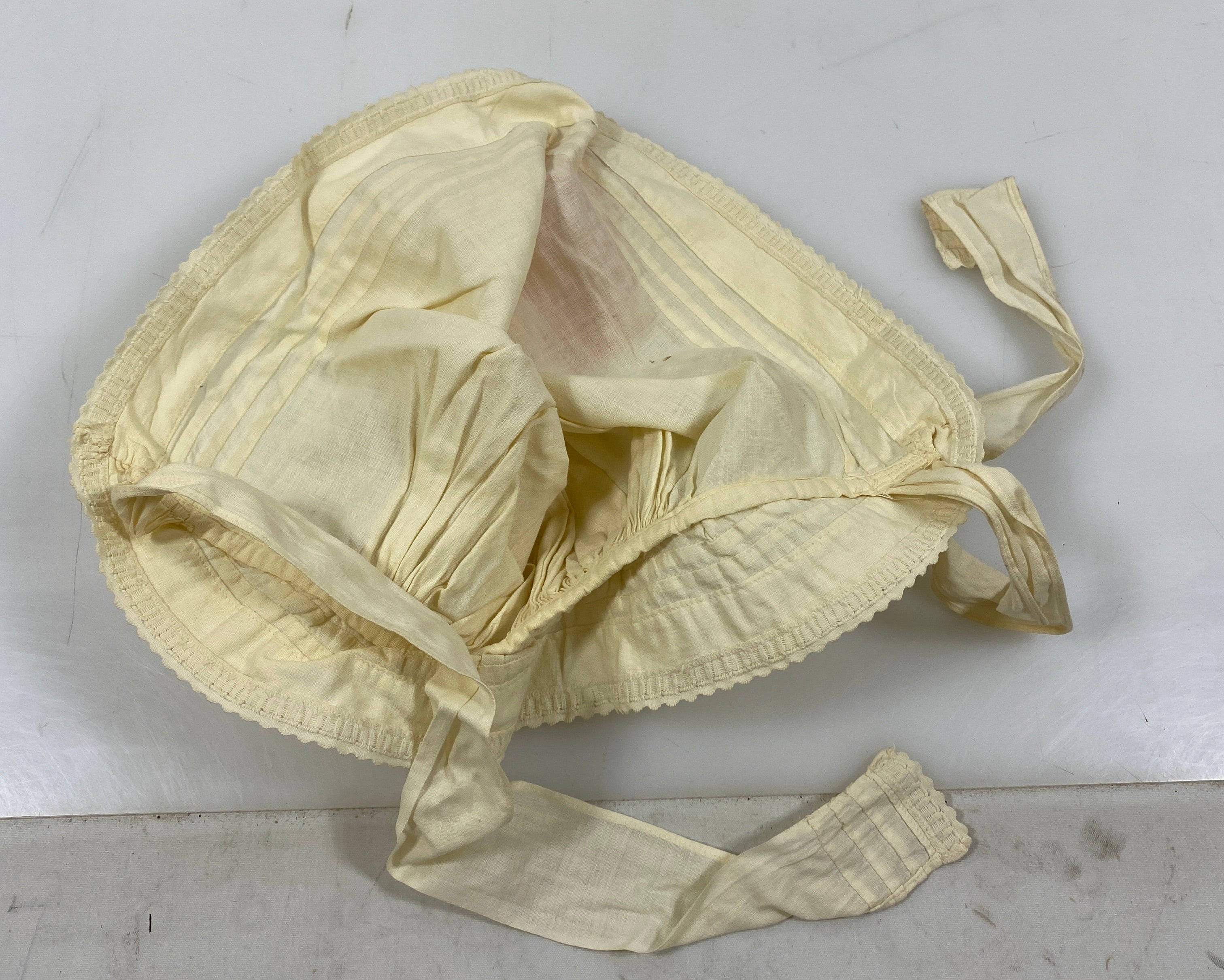Lot of 3 Vintage Bonnets