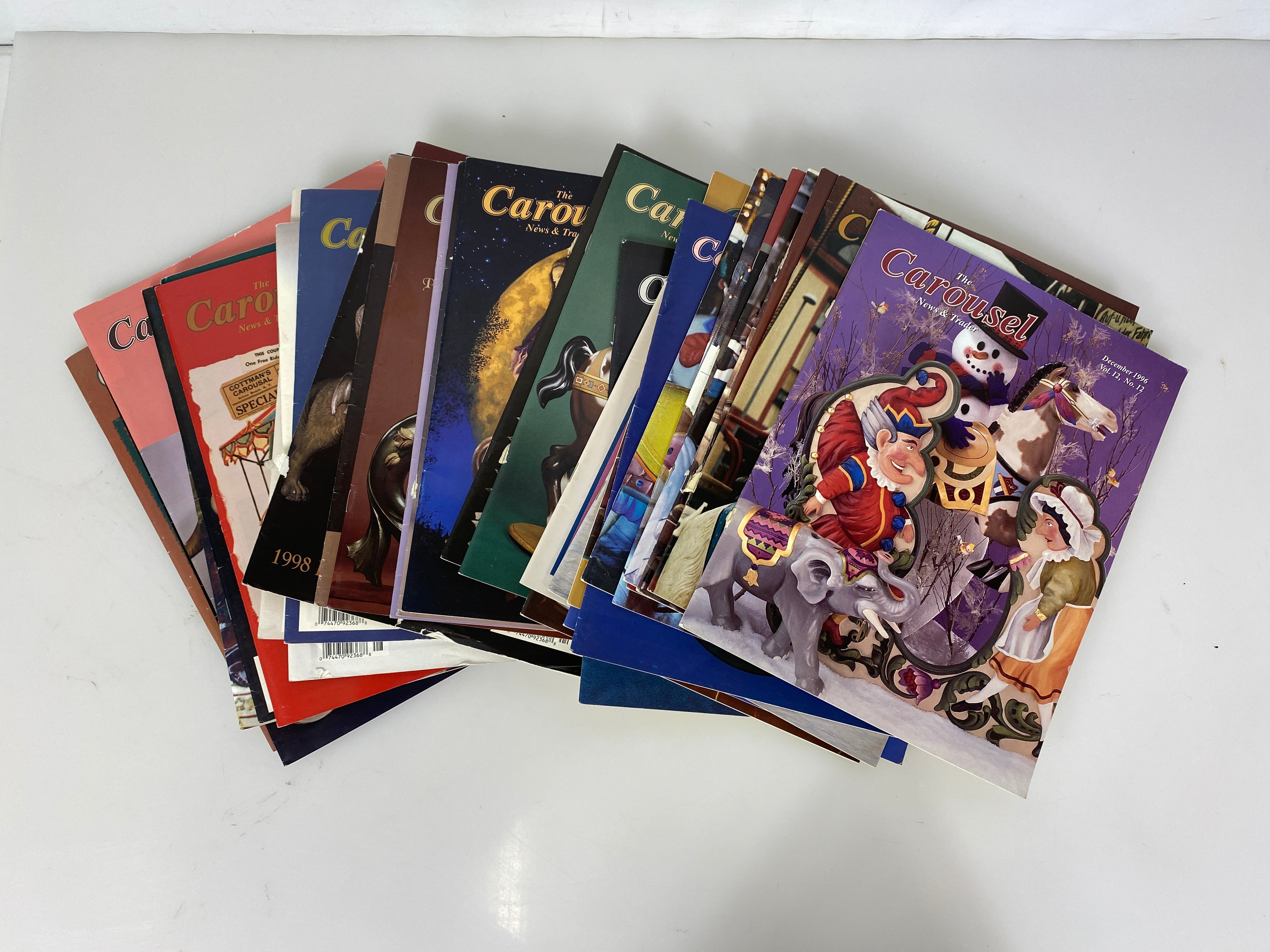 Lot of 34 Carousel Trader and News Bulletin/Magazine 1996-2001