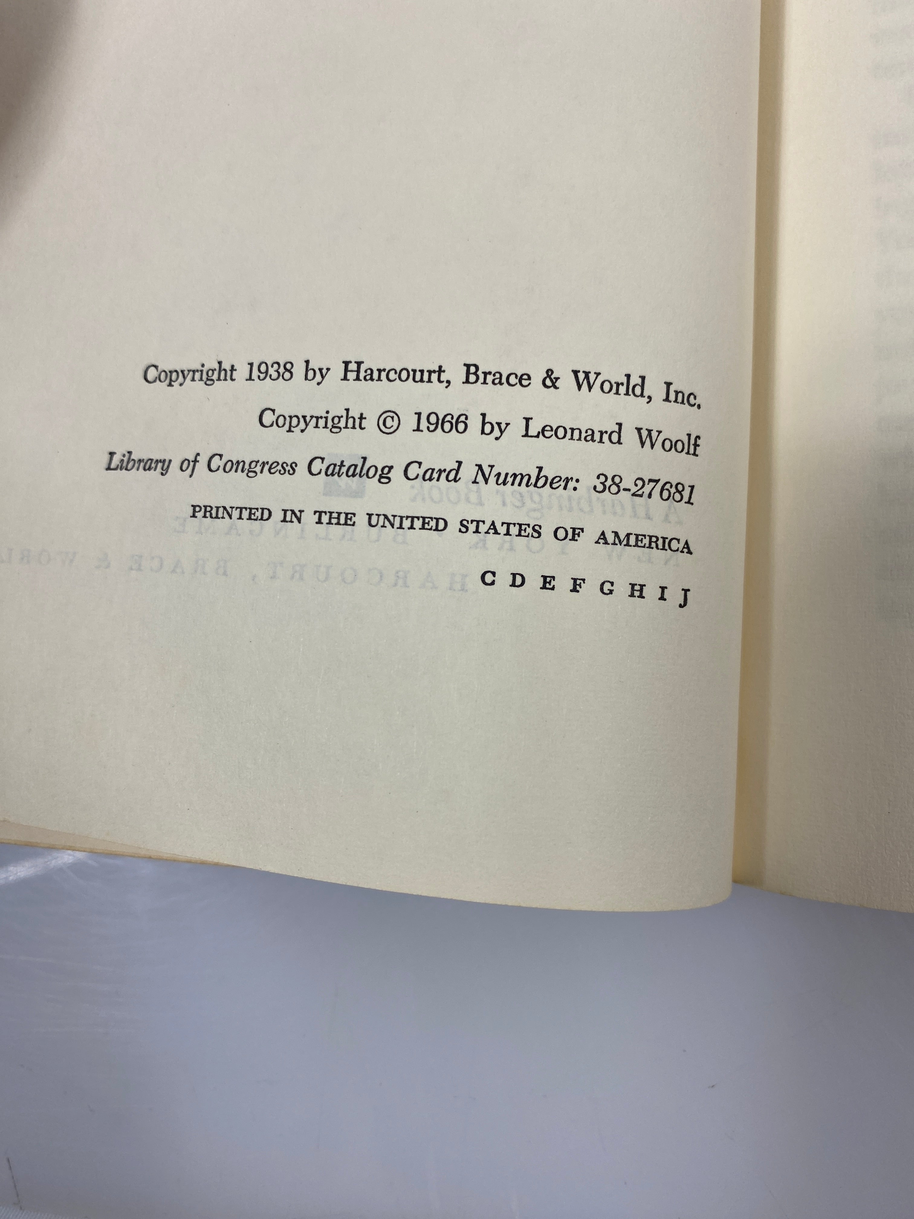 Lot of 4 1960's Virginia Woolf Paperbacks