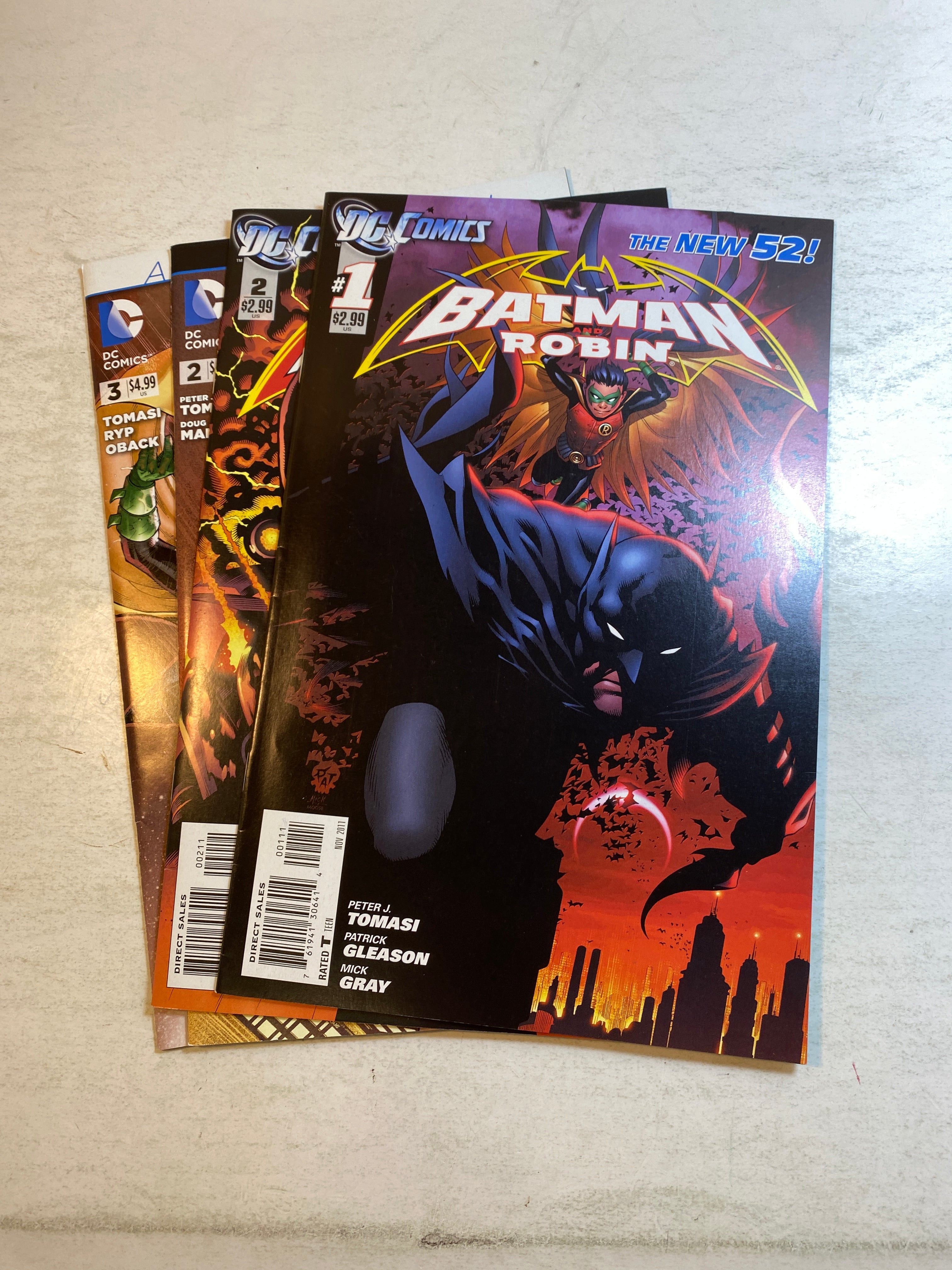 Lot of 4 Batman and Robin DC Comics 2011-2015
