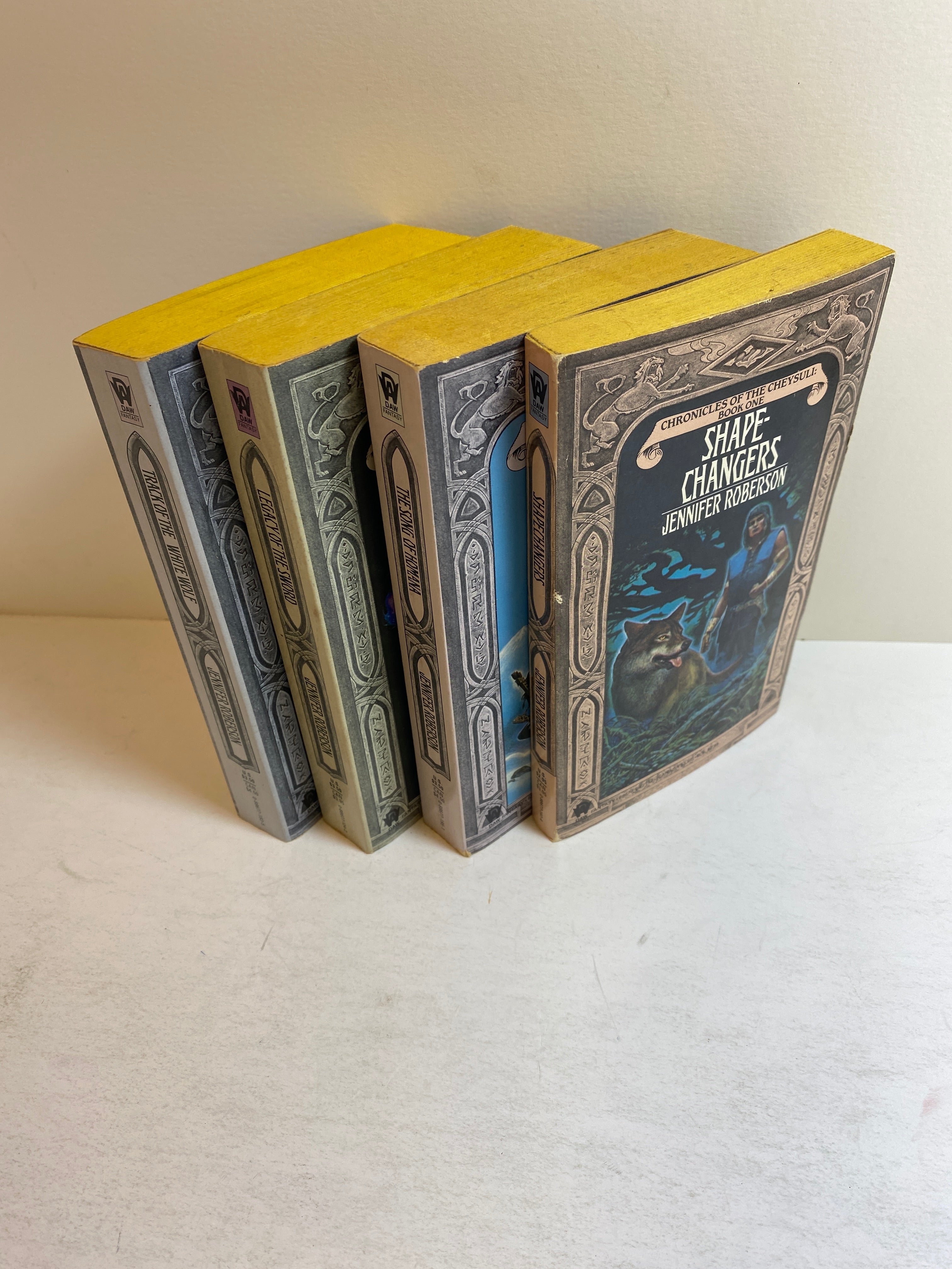 Lot of 4 Cheysuli Chronicles Jennifer Robertson SC 1984-1987