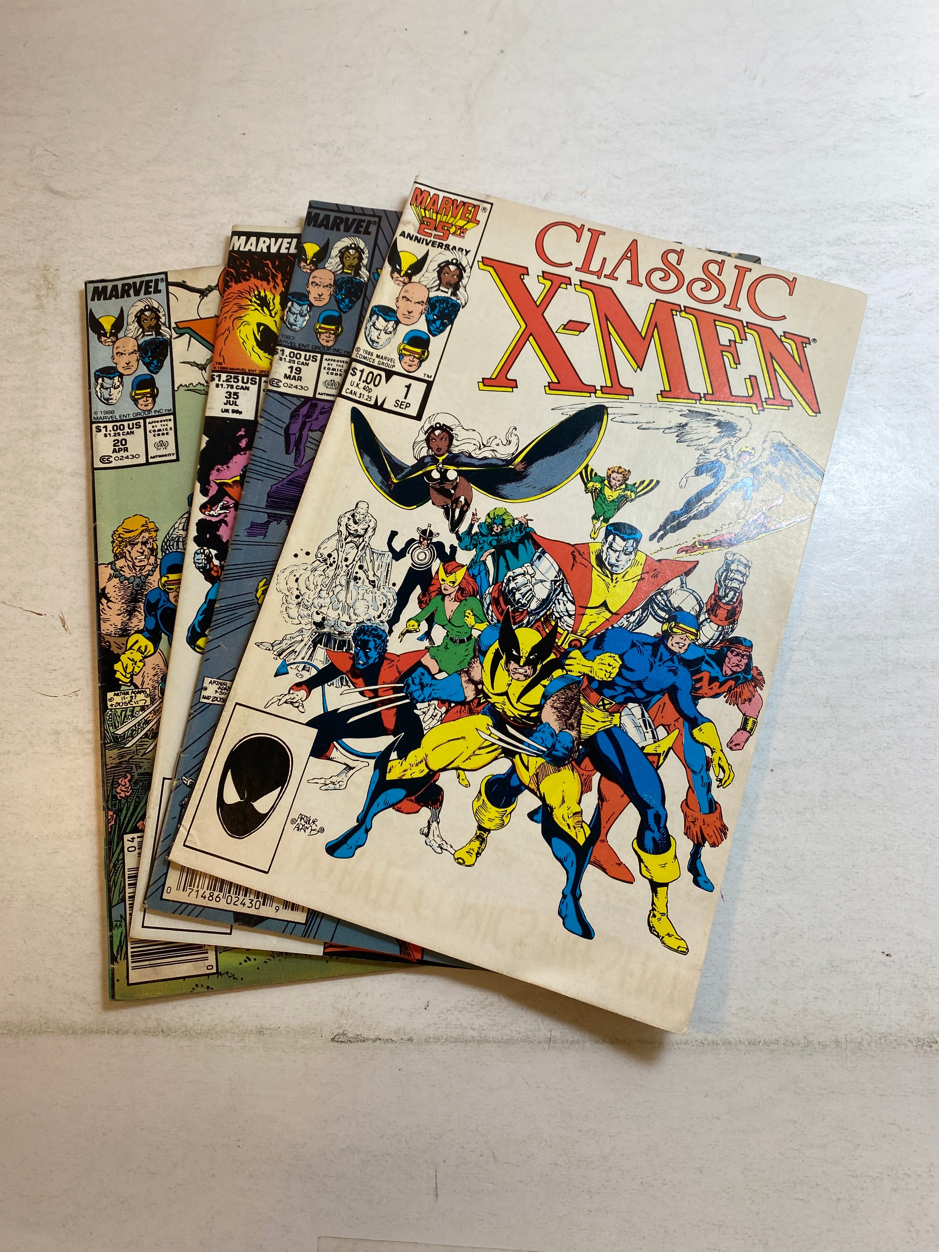 Lot of 4 Classic X-Men Marvel Comics 1986-1989